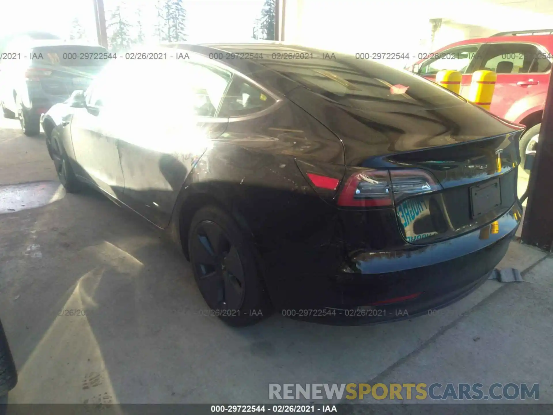 3 Photograph of a damaged car 5YJ3E1EA5MF870663 TESLA MODEL 3 2021