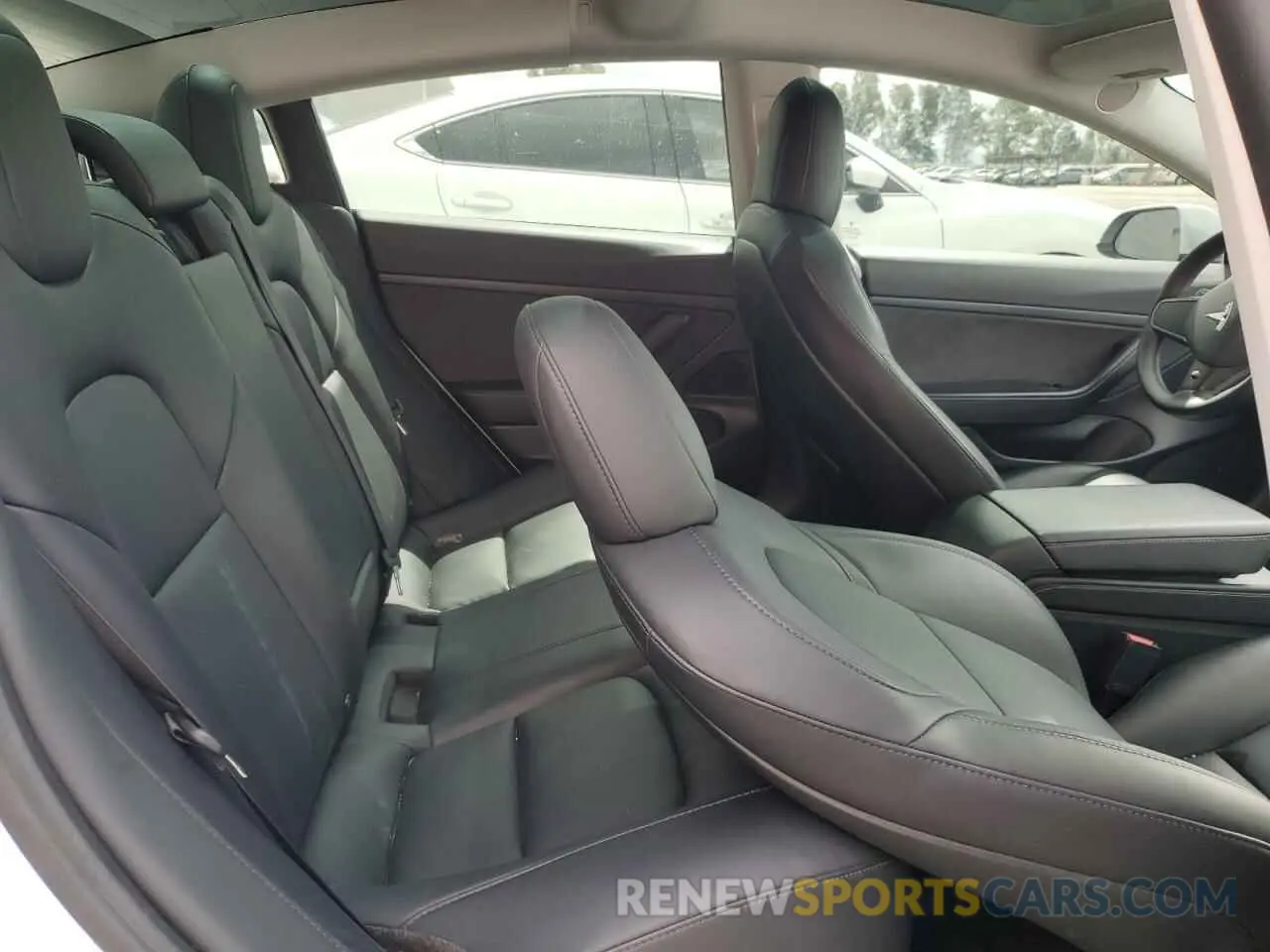 10 Photograph of a damaged car 5YJ3E1EA5MF874213 TESLA MODEL 3 2021