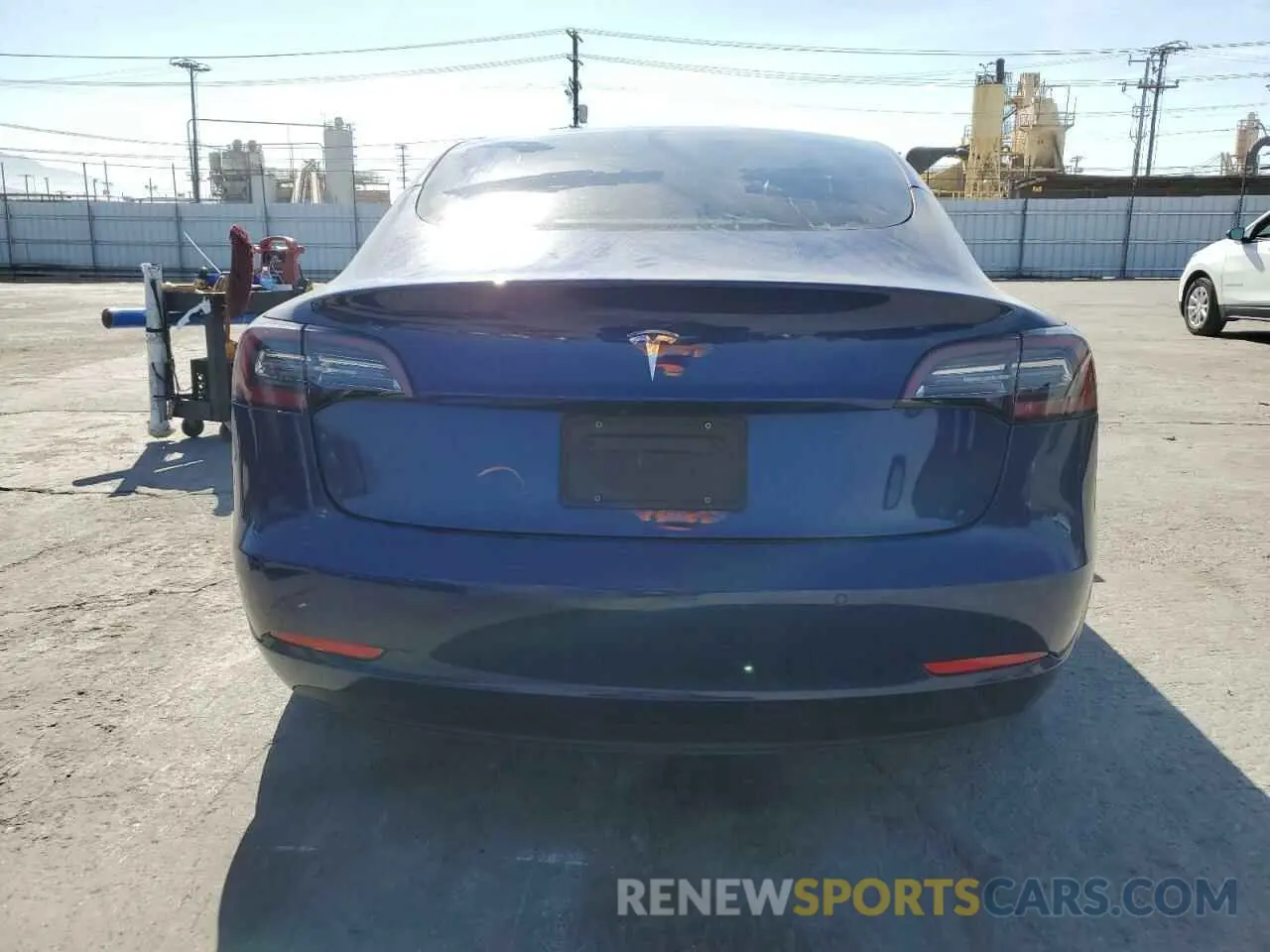 6 Photograph of a damaged car 5YJ3E1EA5MF876298 TESLA MODEL 3 2021