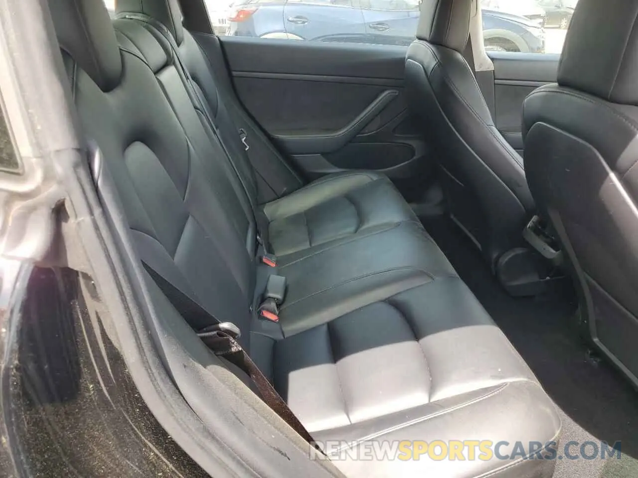 11 Photograph of a damaged car 5YJ3E1EA5MF908067 TESLA MODEL 3 2021