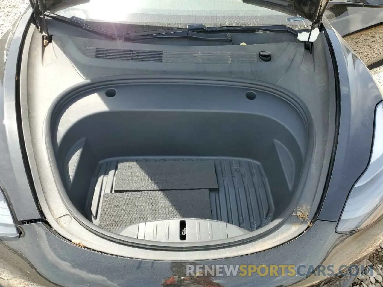 12 Photograph of a damaged car 5YJ3E1EA5MF908067 TESLA MODEL 3 2021