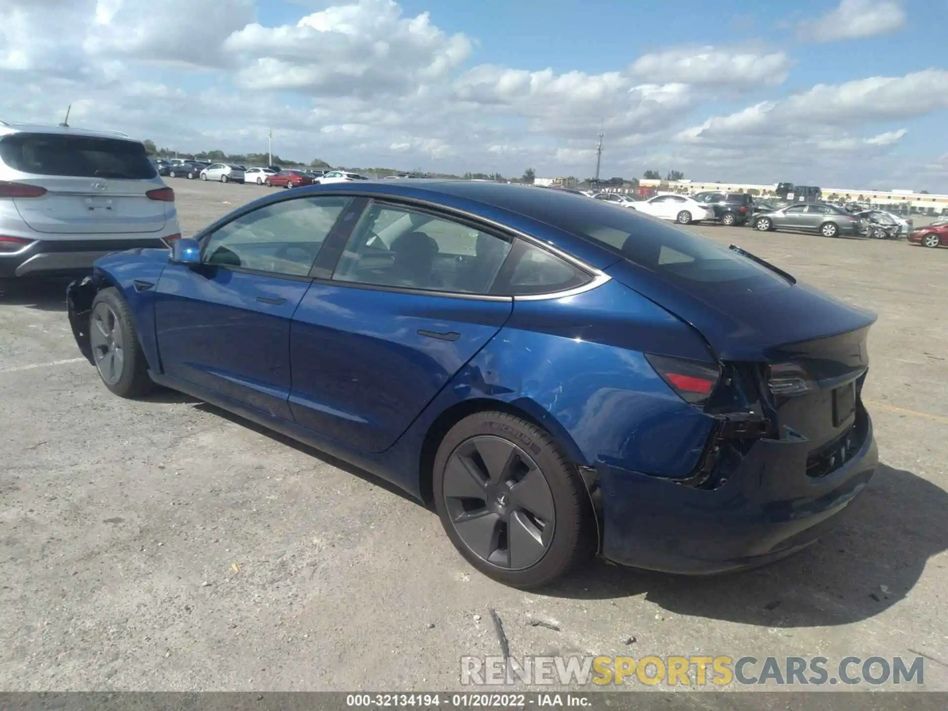 3 Photograph of a damaged car 5YJ3E1EA5MF915908 TESLA MODEL 3 2021