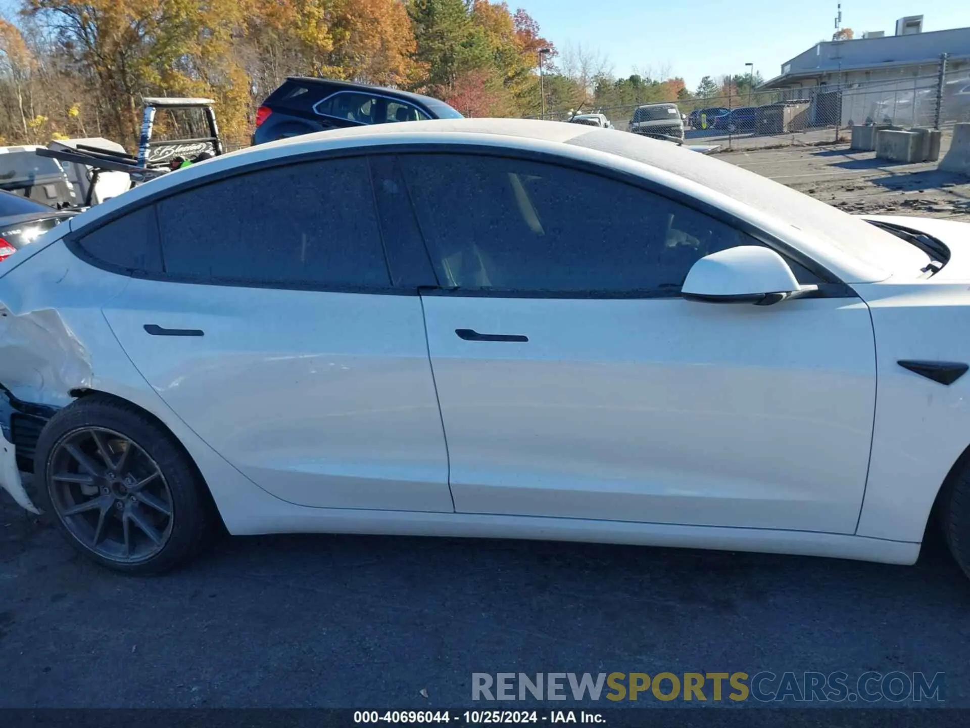 14 Photograph of a damaged car 5YJ3E1EA5MF919859 TESLA MODEL 3 2021