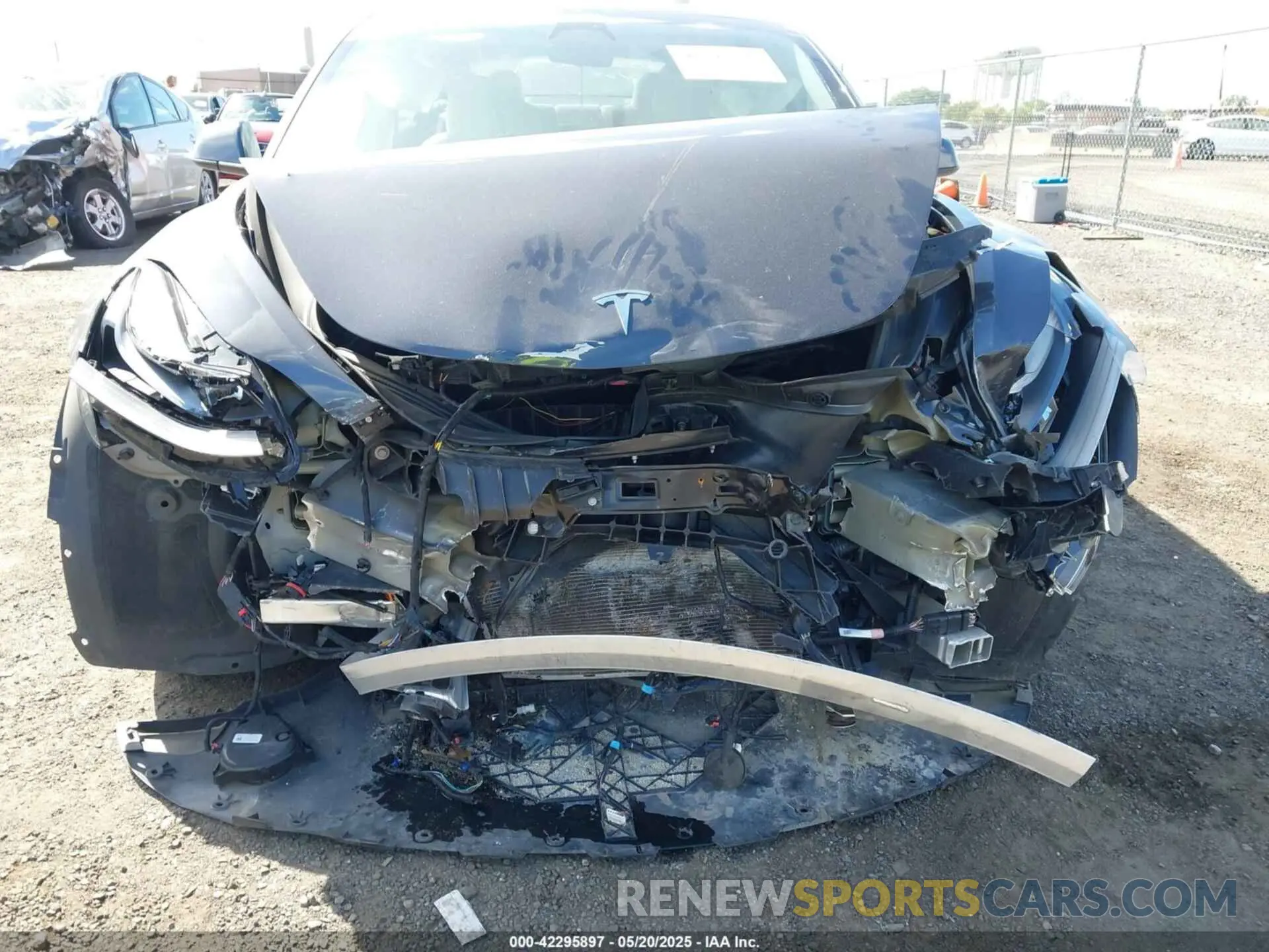 6 Photograph of a damaged car 5YJ3E1EA5MF920820 TESLA MODEL 3 2021