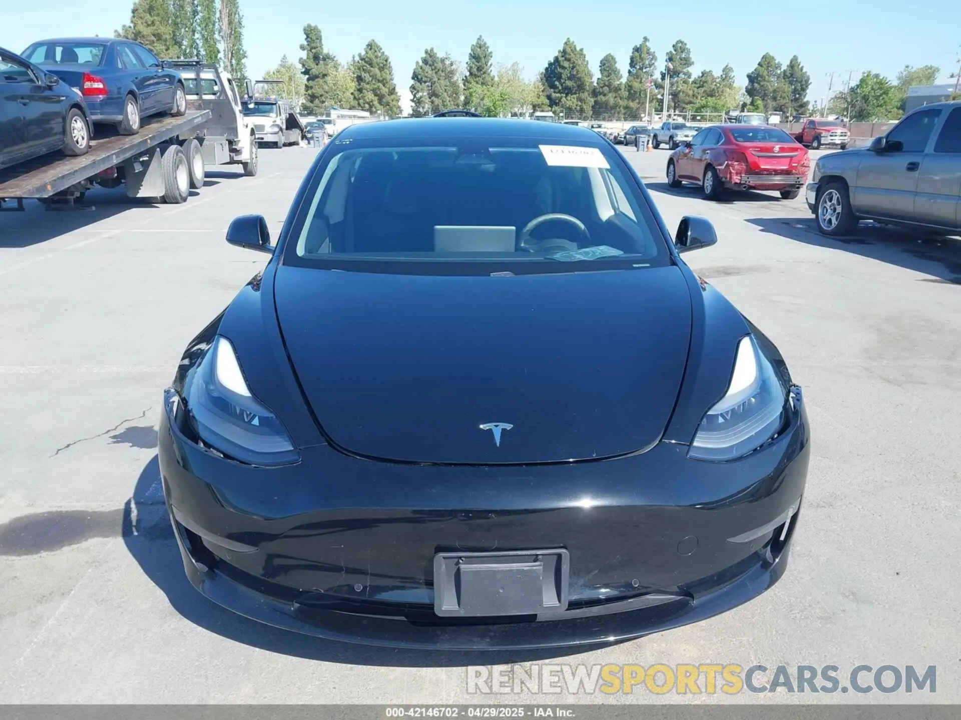 12 Photograph of a damaged car 5YJ3E1EA5MF939299 TESLA MODEL 3 2021