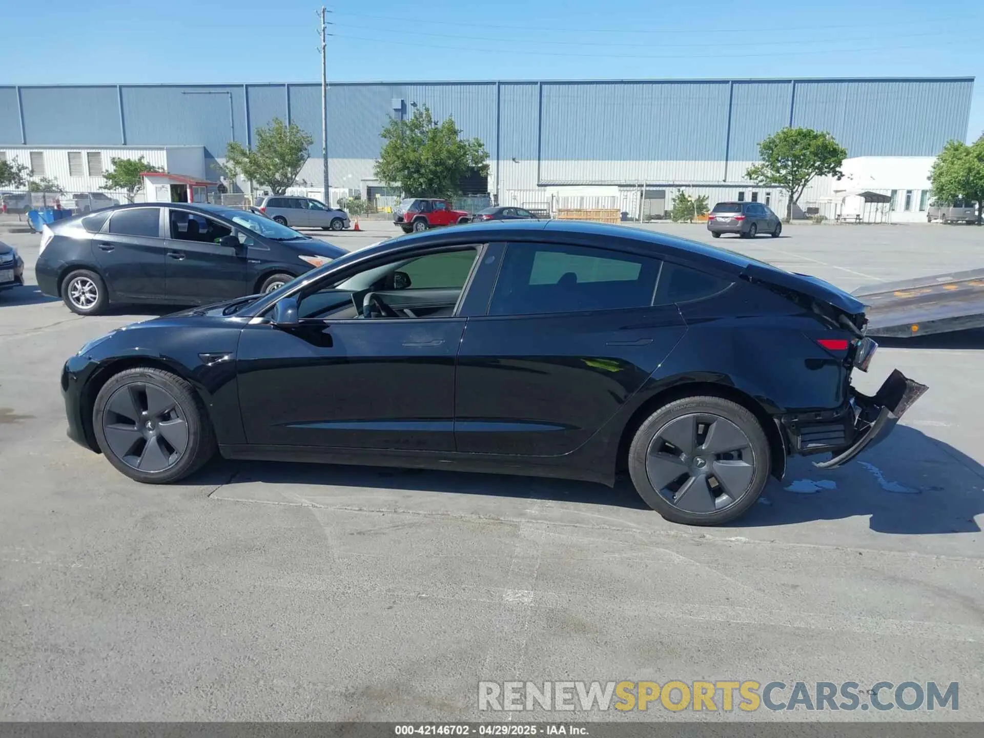14 Photograph of a damaged car 5YJ3E1EA5MF939299 TESLA MODEL 3 2021