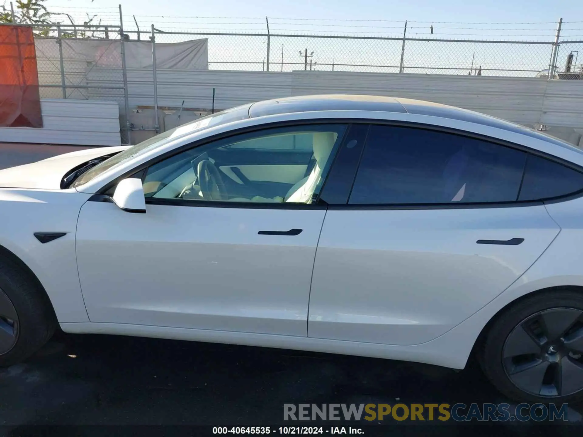 15 Photograph of a damaged car 5YJ3E1EA5MF942994 TESLA MODEL 3 2021
