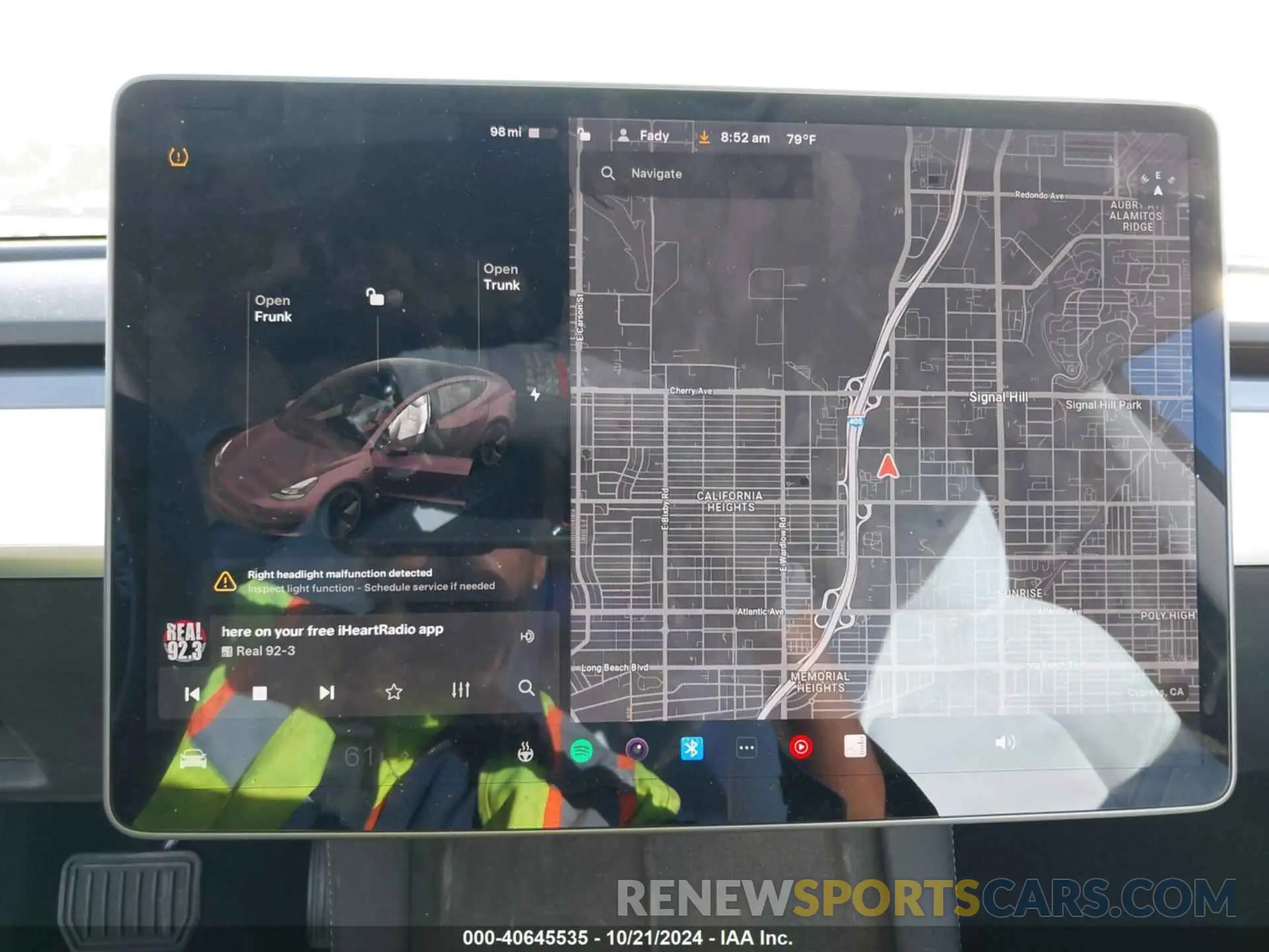 19 Photograph of a damaged car 5YJ3E1EA5MF942994 TESLA MODEL 3 2021