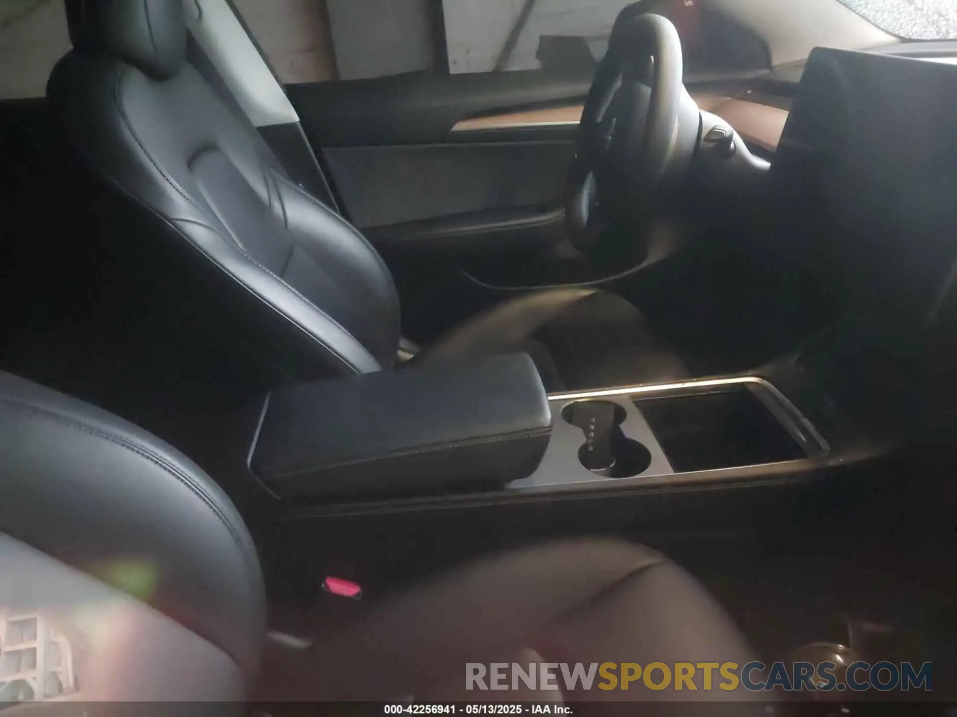 5 Photograph of a damaged car 5YJ3E1EA5MF955633 TESLA MODEL 3 2021