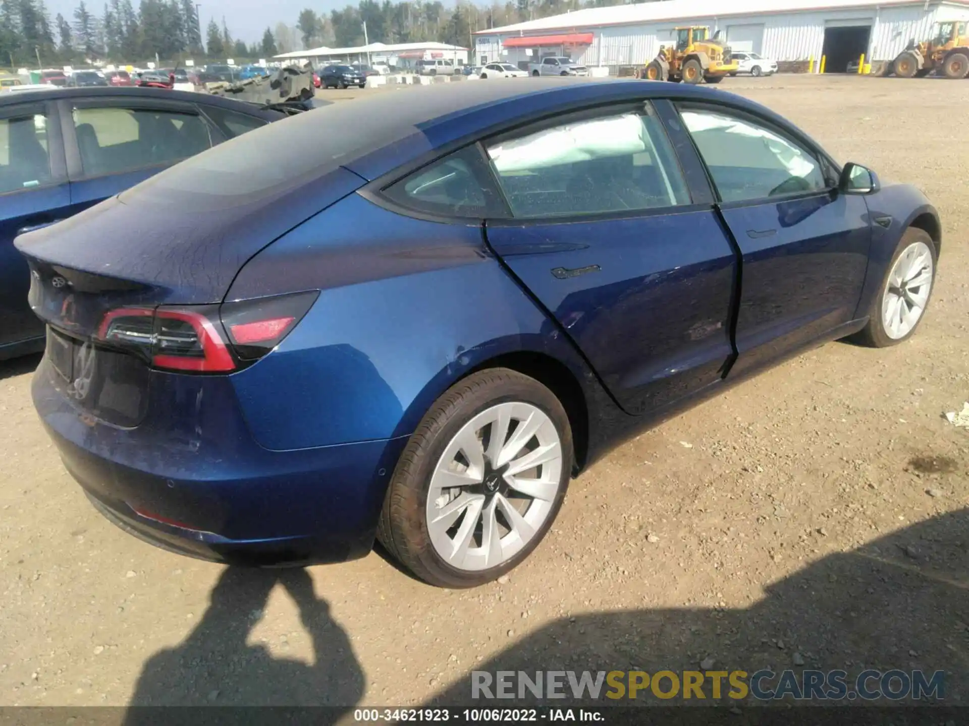 4 Photograph of a damaged car 5YJ3E1EA5MF961691 TESLA MODEL 3 2021