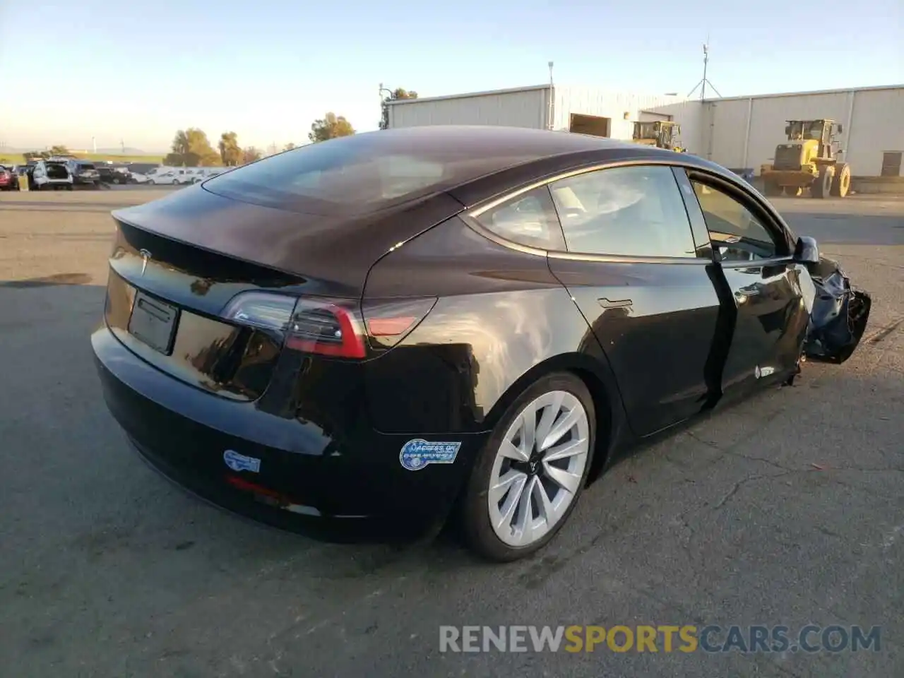 4 Photograph of a damaged car 5YJ3E1EA6MF001411 TESLA MODEL 3 2021