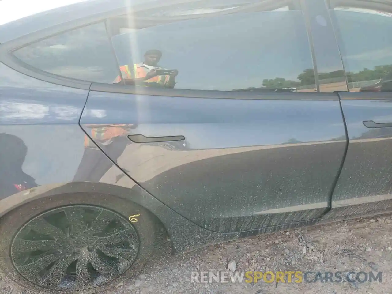 6 Photograph of a damaged car 5YJ3E1EA6MF015907 TESLA MODEL 3 2021