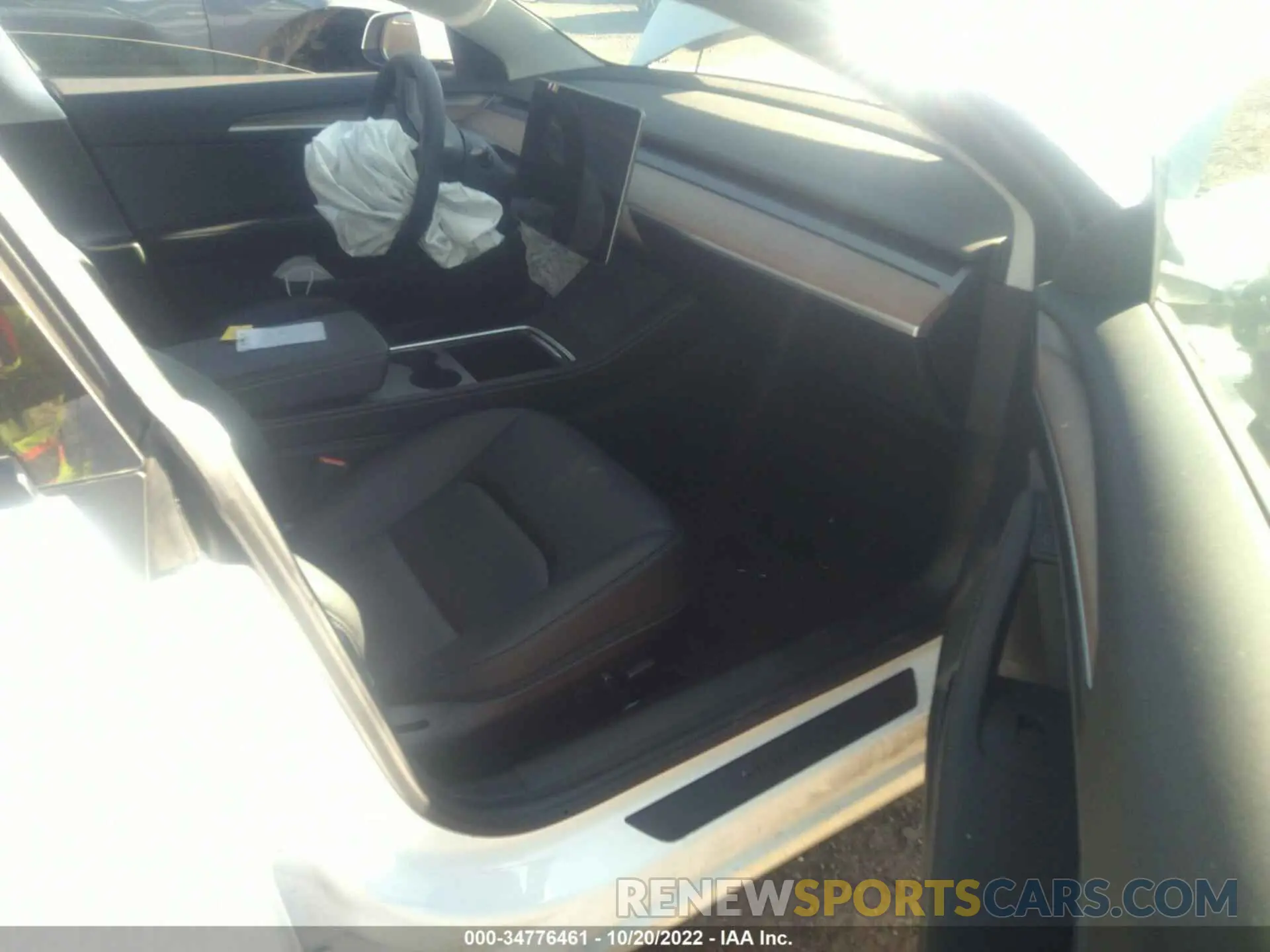 5 Photograph of a damaged car 5YJ3E1EA6MF027023 TESLA MODEL 3 2021