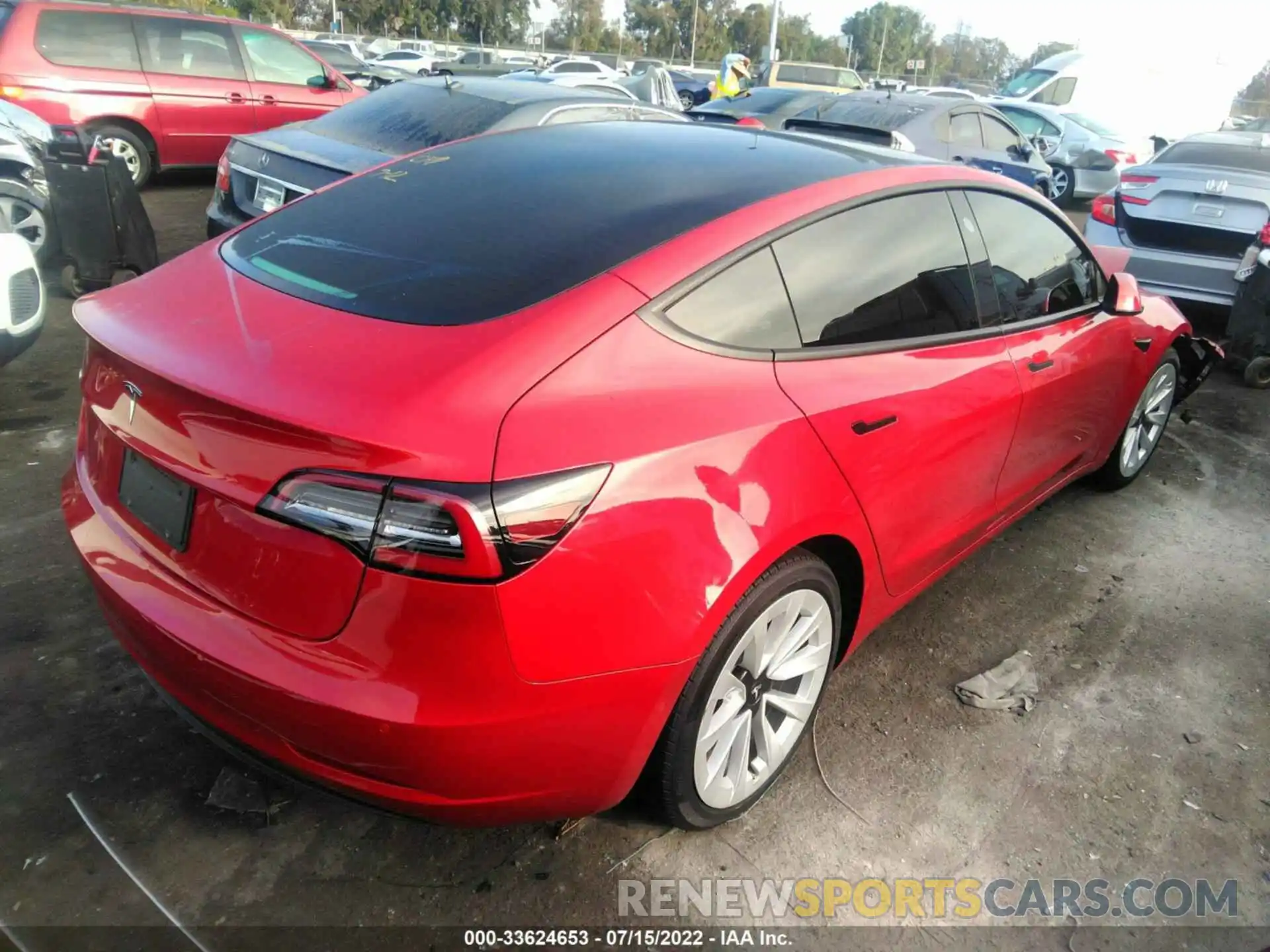 4 Photograph of a damaged car 5YJ3E1EA6MF028060 TESLA MODEL 3 2021