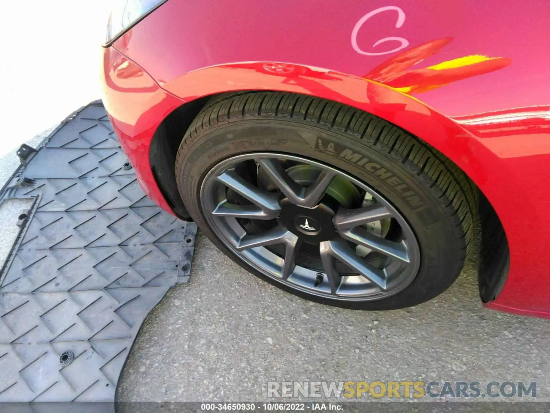 12 Photograph of a damaged car 5YJ3E1EA6MF029855 TESLA MODEL 3 2021