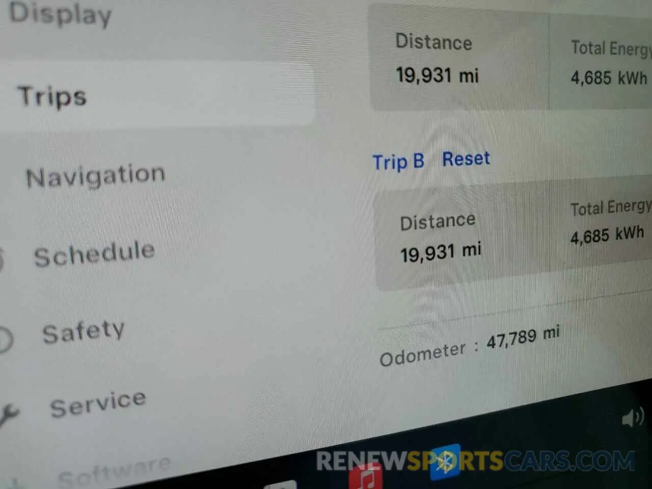 9 Photograph of a damaged car 5YJ3E1EA6MF047210 TESLA MODEL 3 2021