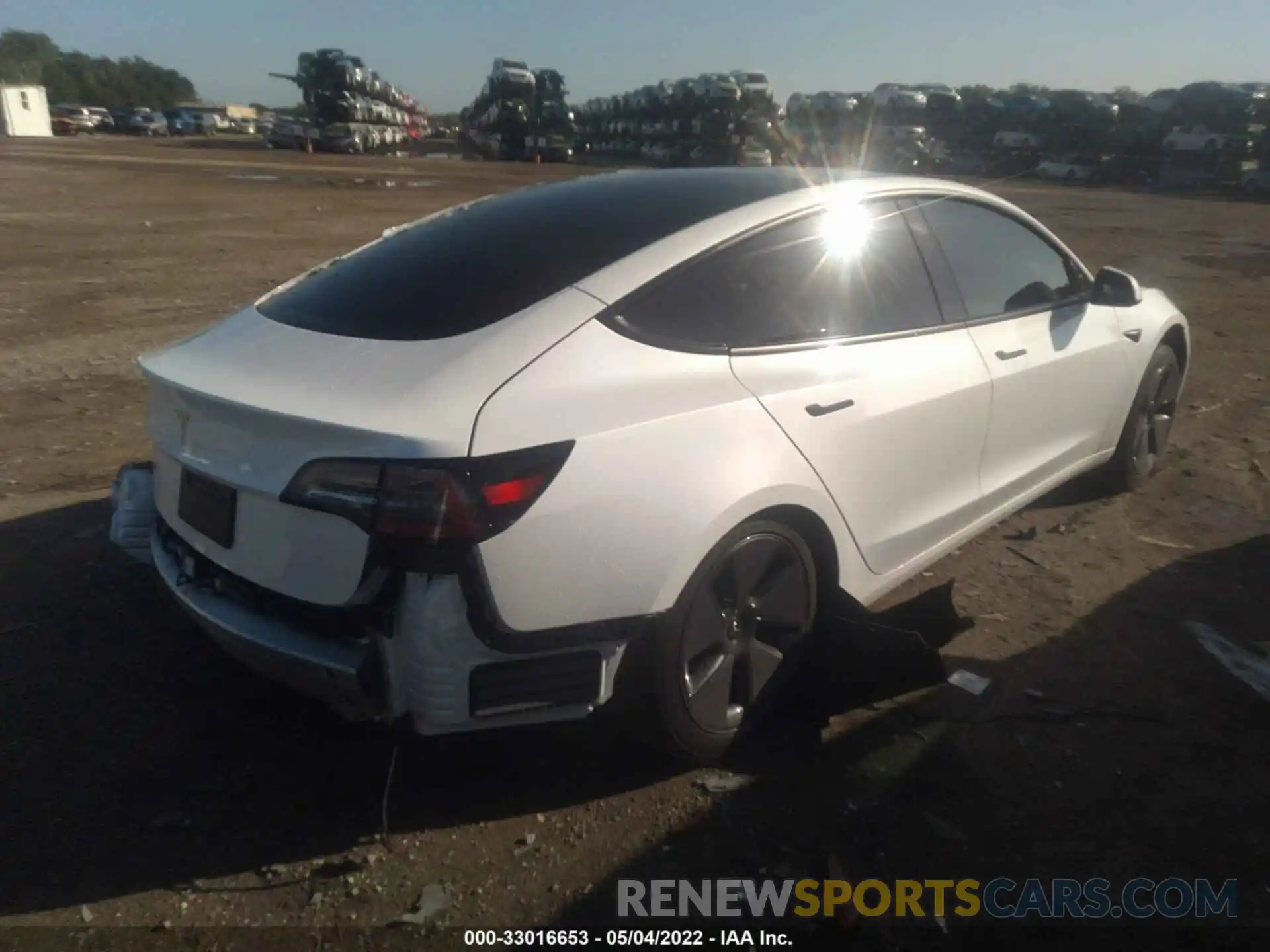 4 Photograph of a damaged car 5YJ3E1EA6MF047241 TESLA MODEL 3 2021