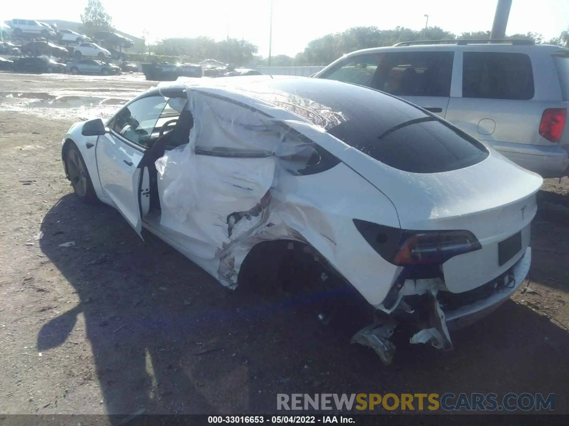 6 Photograph of a damaged car 5YJ3E1EA6MF047241 TESLA MODEL 3 2021