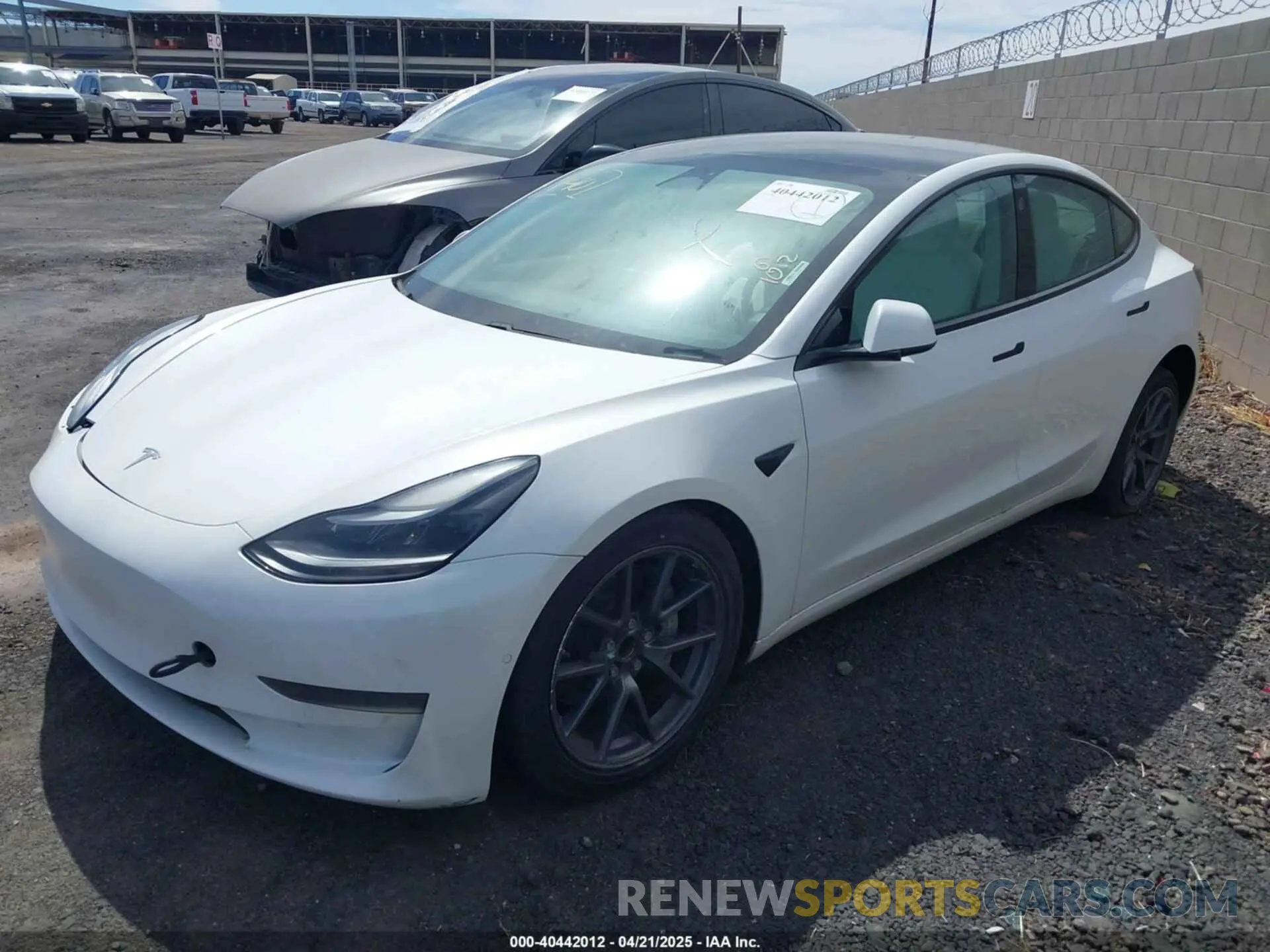 2 Photograph of a damaged car 5YJ3E1EA6MF048339 TESLA MODEL 3 2021
