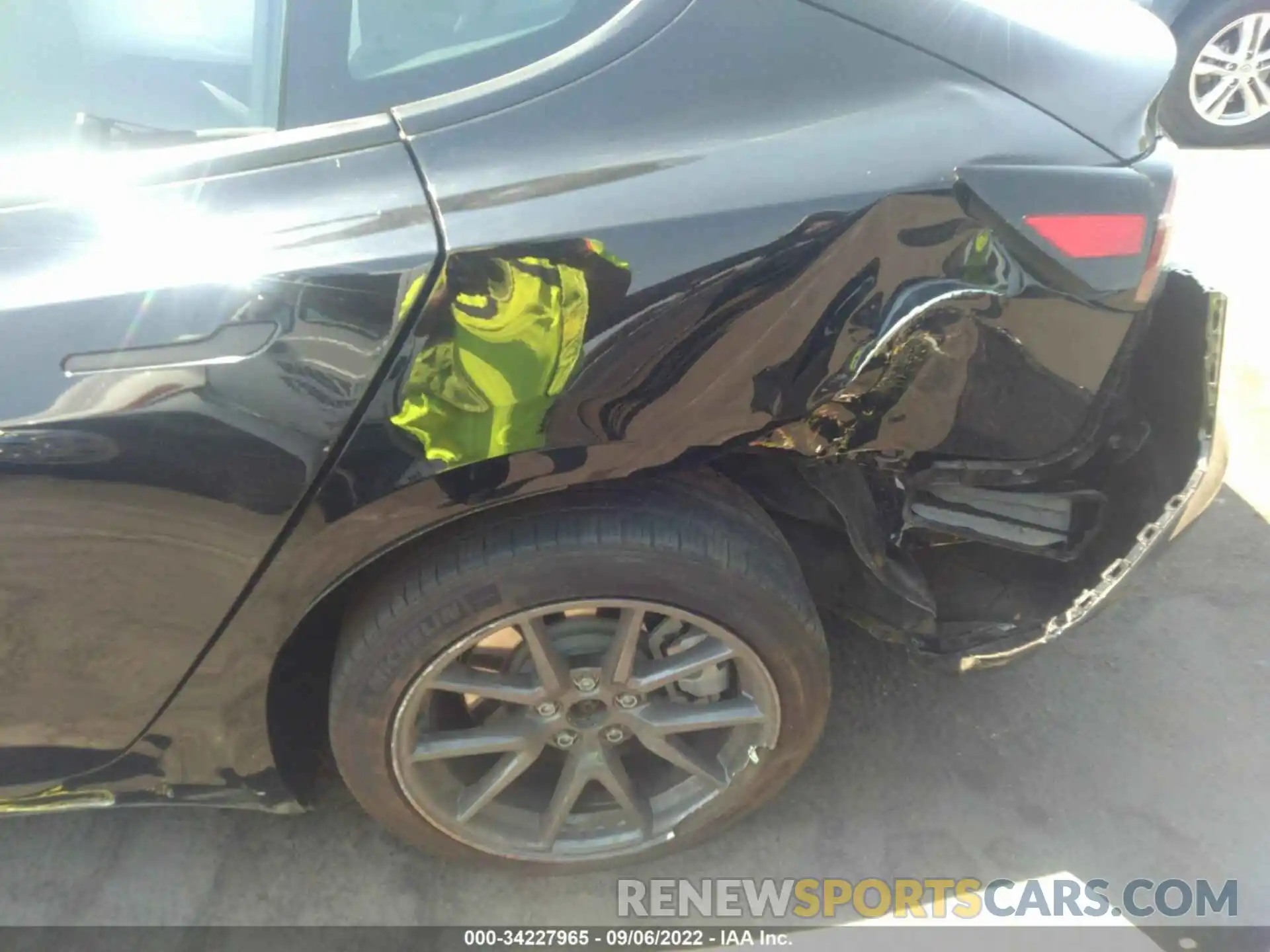 6 Photograph of a damaged car 5YJ3E1EA6MF051161 TESLA MODEL 3 2021