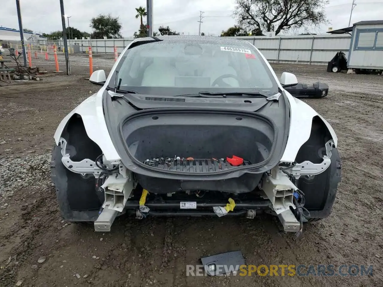 5 Photograph of a damaged car 5YJ3E1EA6MF058868 TESLA MODEL 3 2021