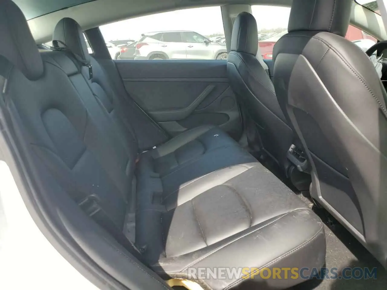 10 Photograph of a damaged car 5YJ3E1EA6MF059194 TESLA MODEL 3 2021