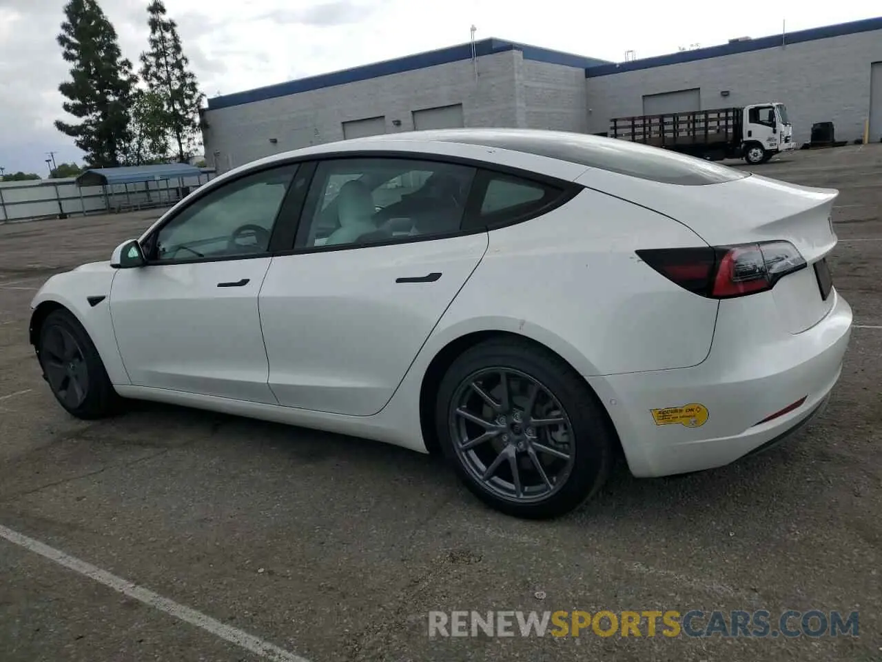 2 Photograph of a damaged car 5YJ3E1EA6MF066064 TESLA MODEL 3 2021
