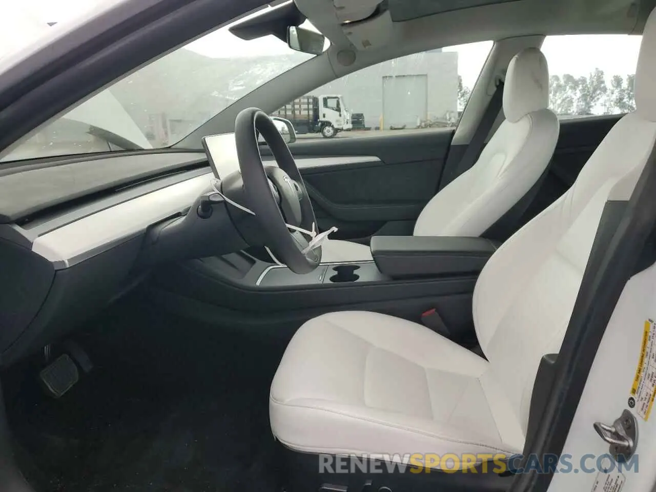 7 Photograph of a damaged car 5YJ3E1EA6MF066064 TESLA MODEL 3 2021