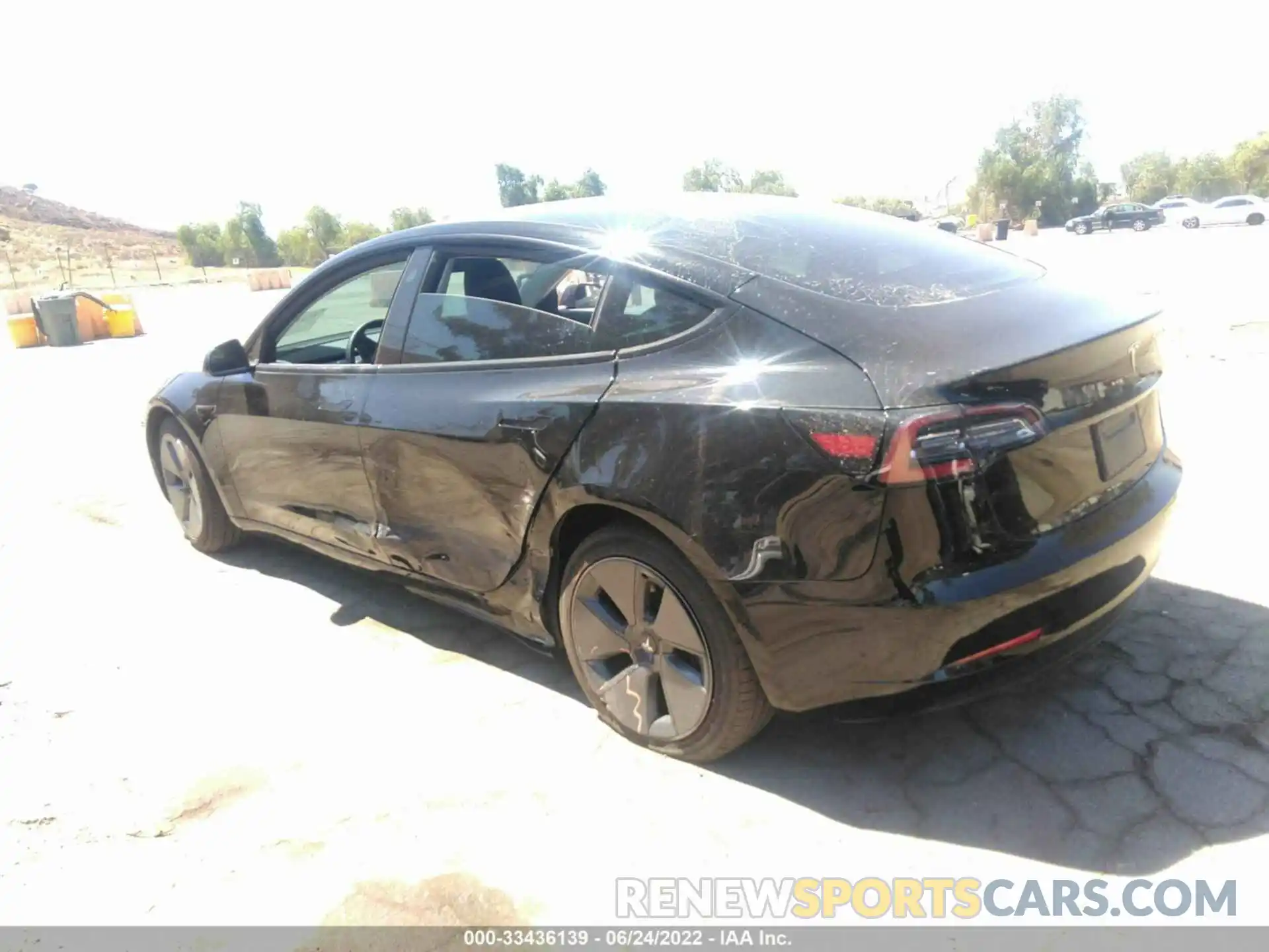 3 Photograph of a damaged car 5YJ3E1EA6MF071443 TESLA MODEL 3 2021