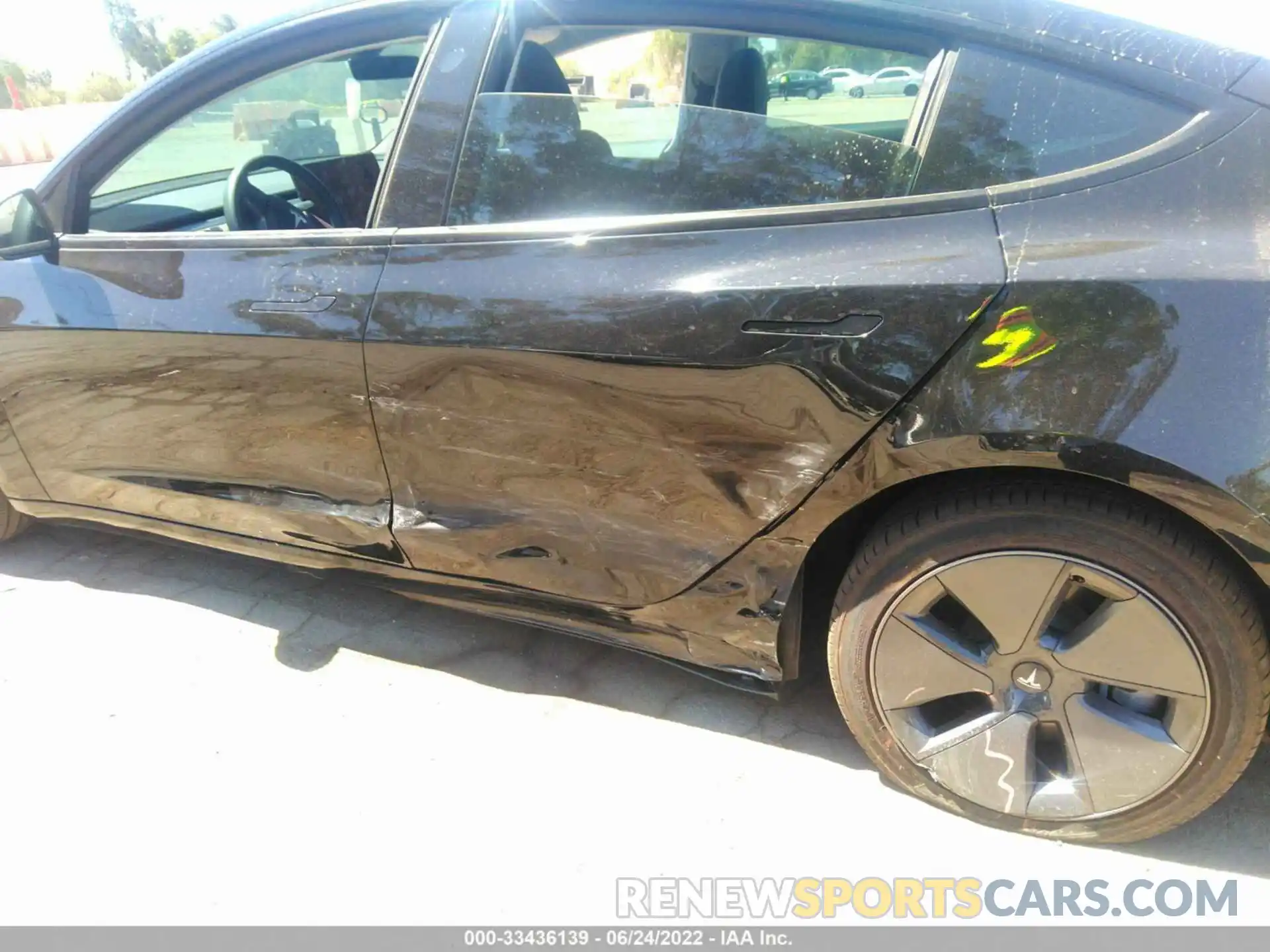 6 Photograph of a damaged car 5YJ3E1EA6MF071443 TESLA MODEL 3 2021