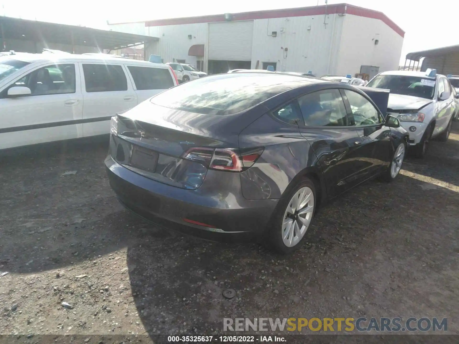 4 Photograph of a damaged car 5YJ3E1EA6MF077212 TESLA MODEL 3 2021