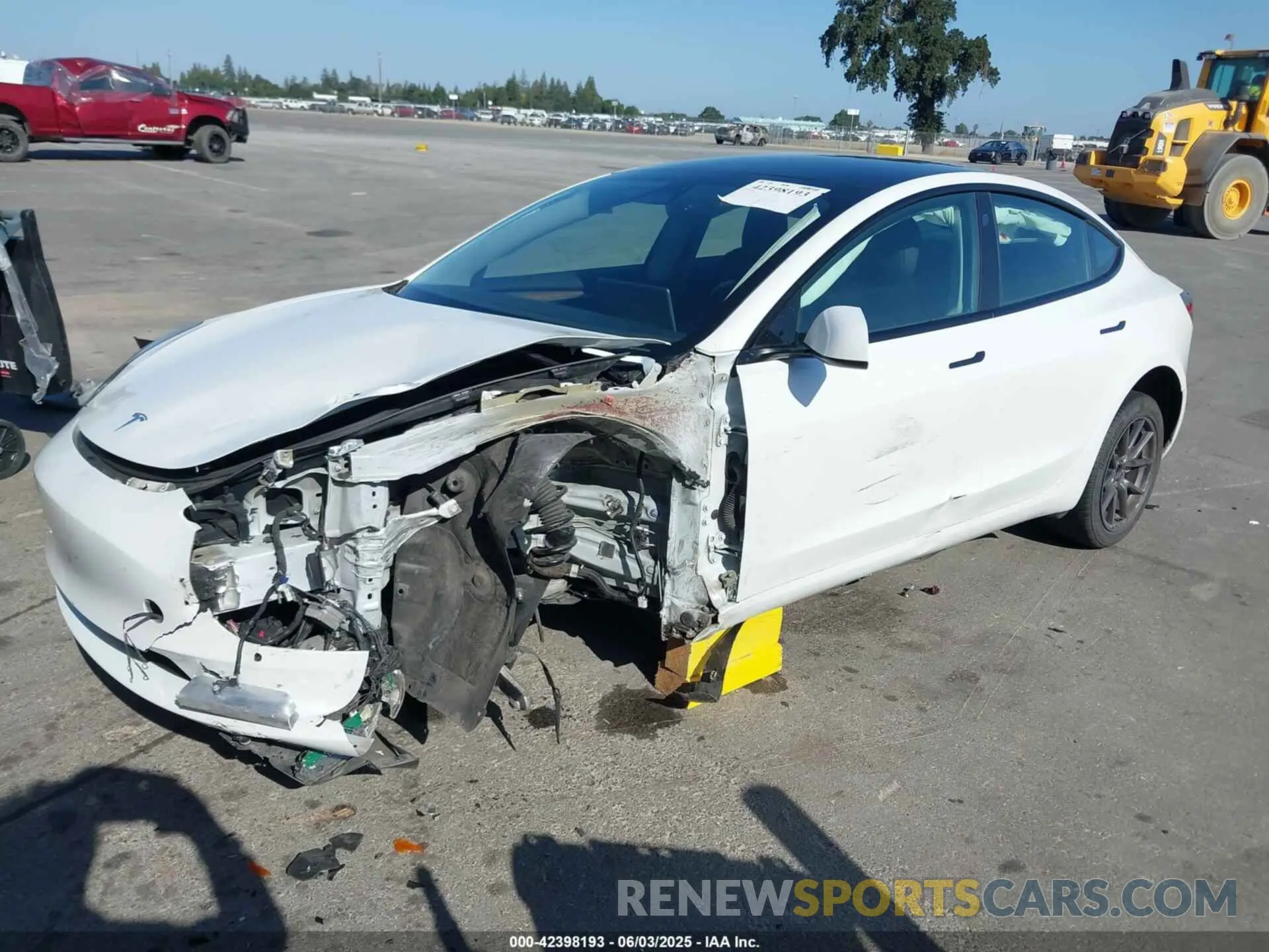 2 Photograph of a damaged car 5YJ3E1EA6MF079364 TESLA MODEL 3 2021
