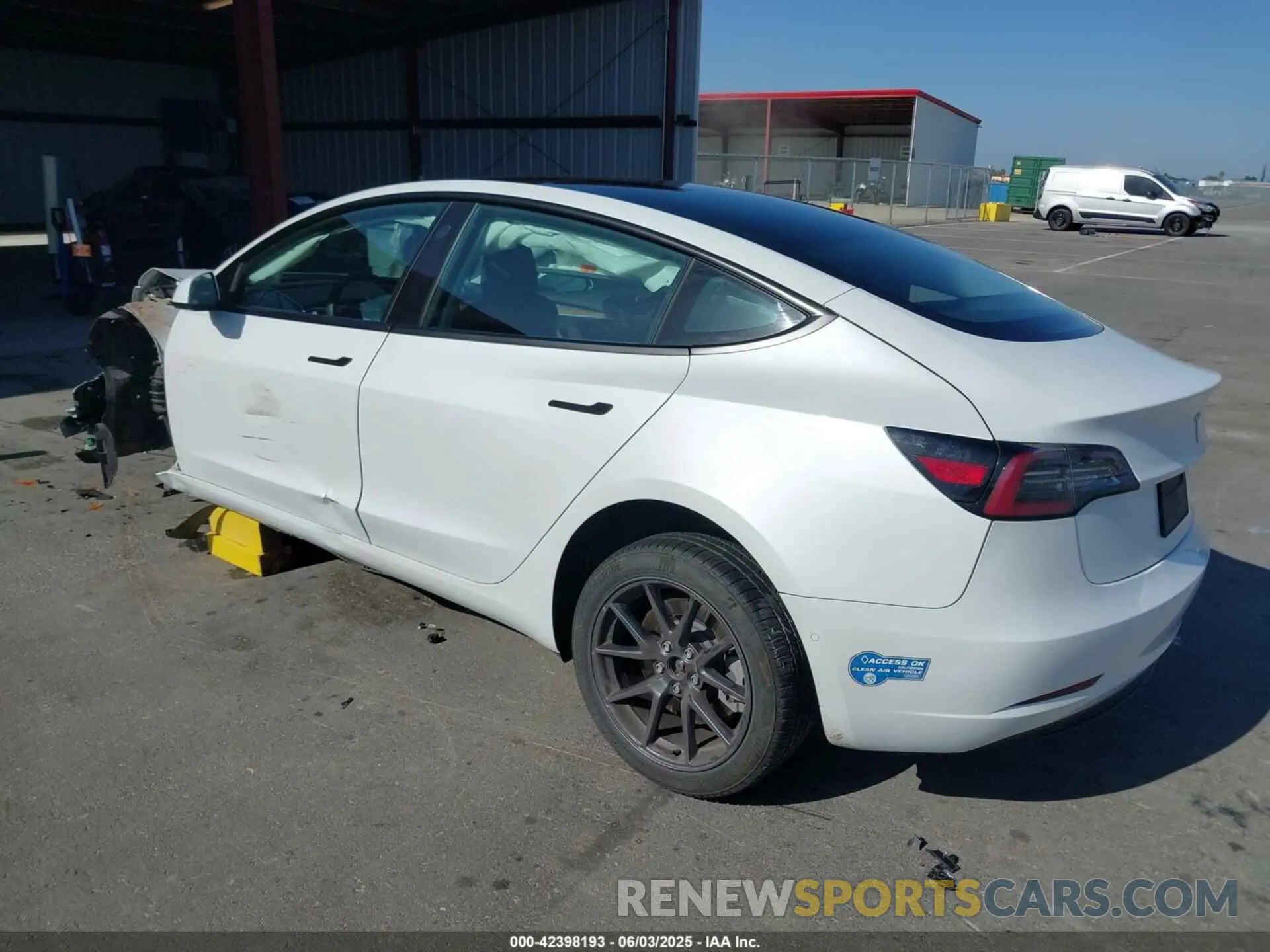 3 Photograph of a damaged car 5YJ3E1EA6MF079364 TESLA MODEL 3 2021