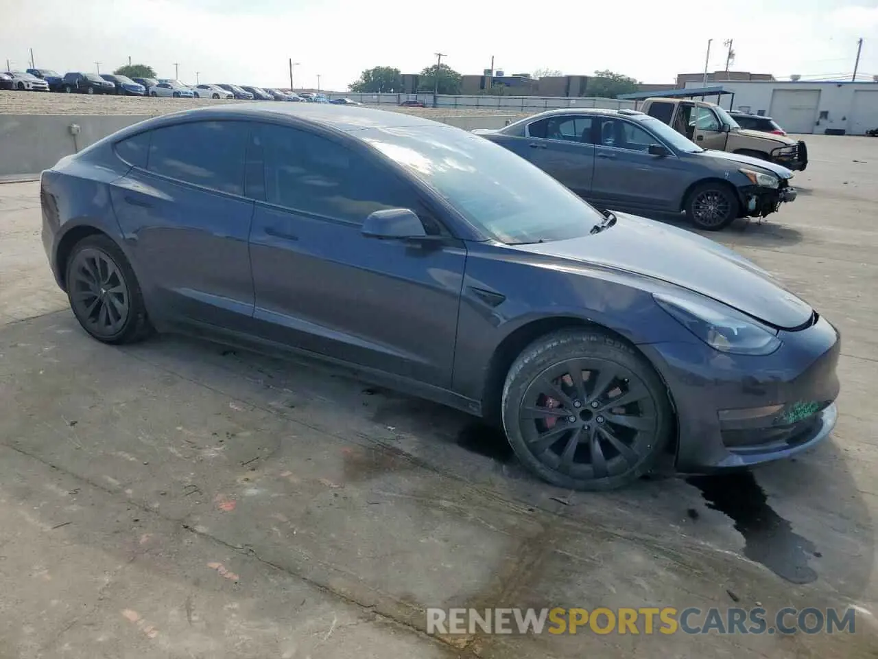 4 Photograph of a damaged car 5YJ3E1EA6MF082796 TESLA MODEL 3 2021