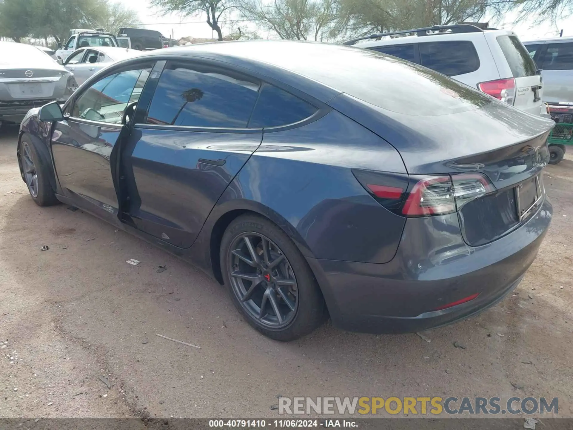 3 Photograph of a damaged car 5YJ3E1EA6MF097055 TESLA MODEL 3 2021