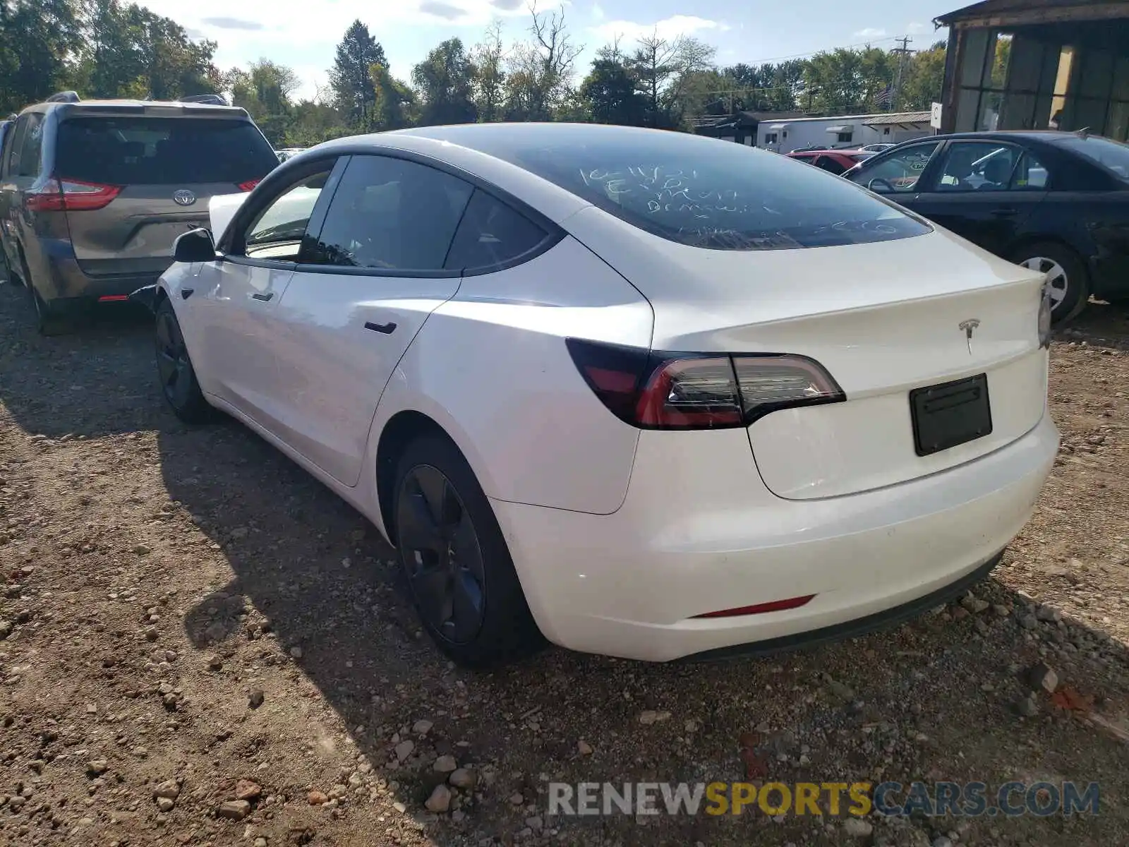 3 Photograph of a damaged car 5YJ3E1EA6MF850597 TESLA MODEL 3 2021