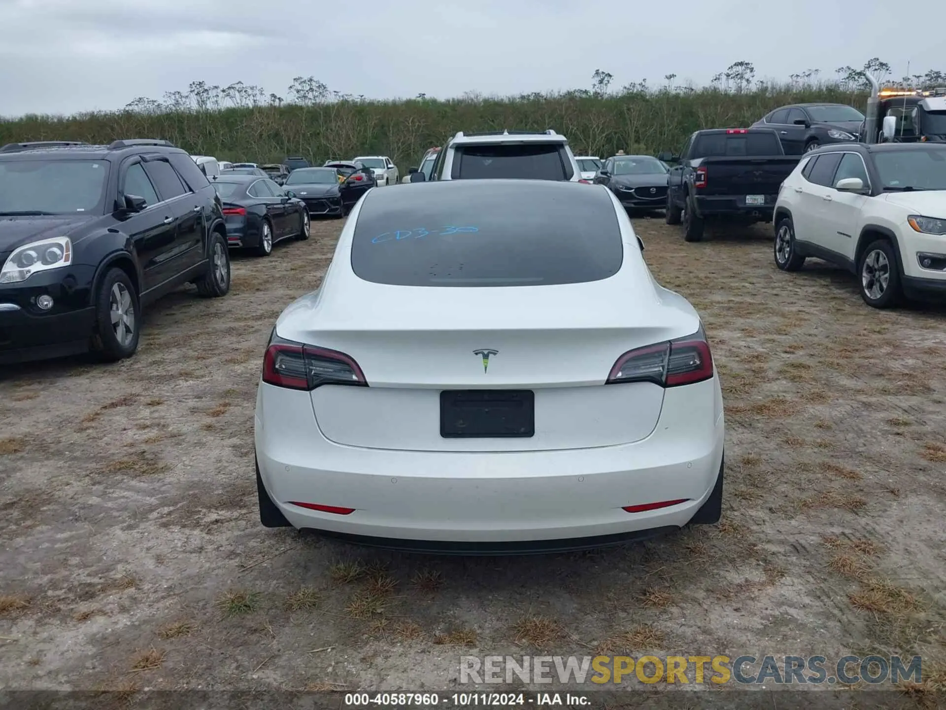 16 Photograph of a damaged car 5YJ3E1EA6MF852477 TESLA MODEL 3 2021