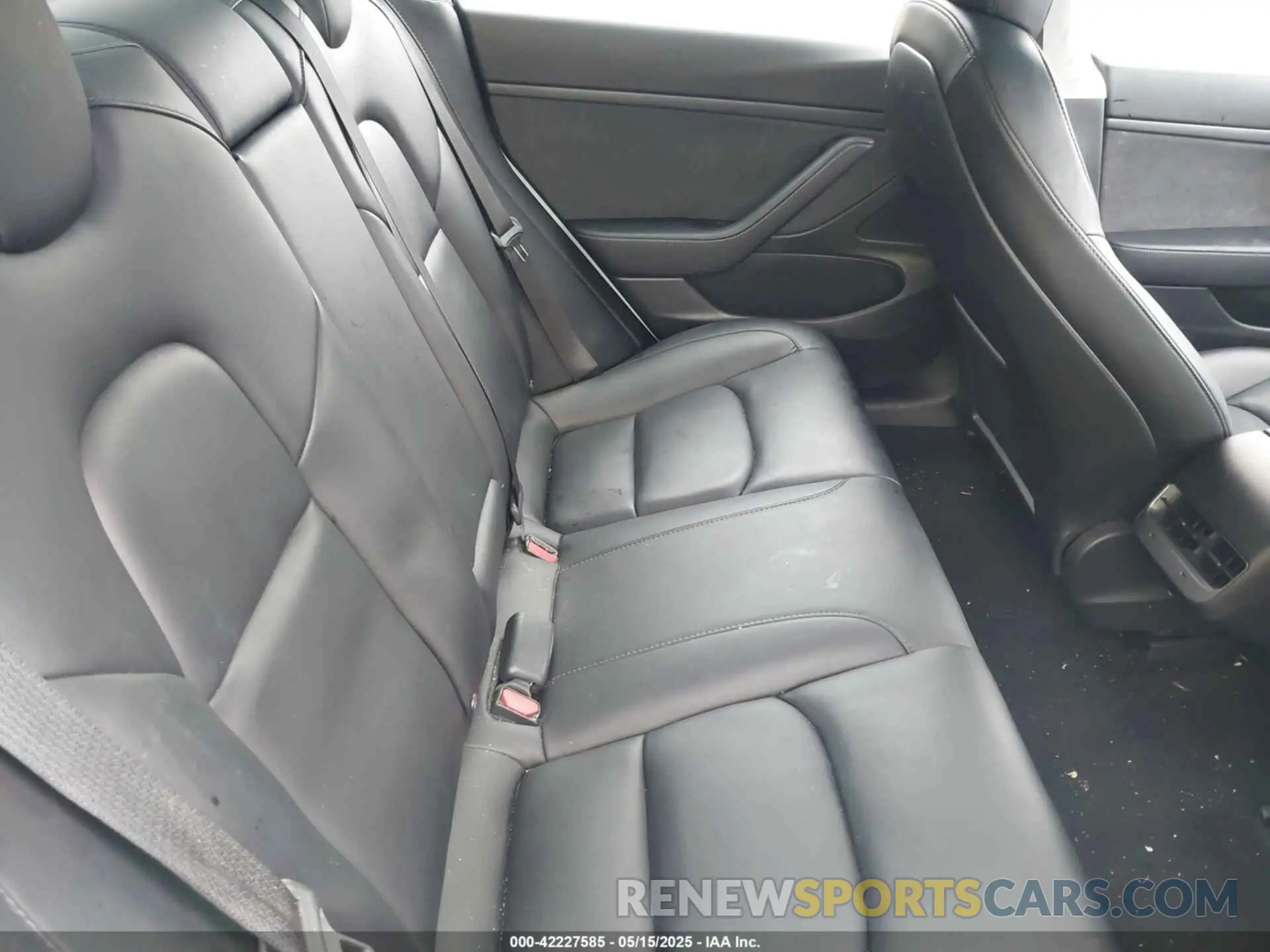 8 Photograph of a damaged car 5YJ3E1EA6MF854245 TESLA MODEL 3 2021