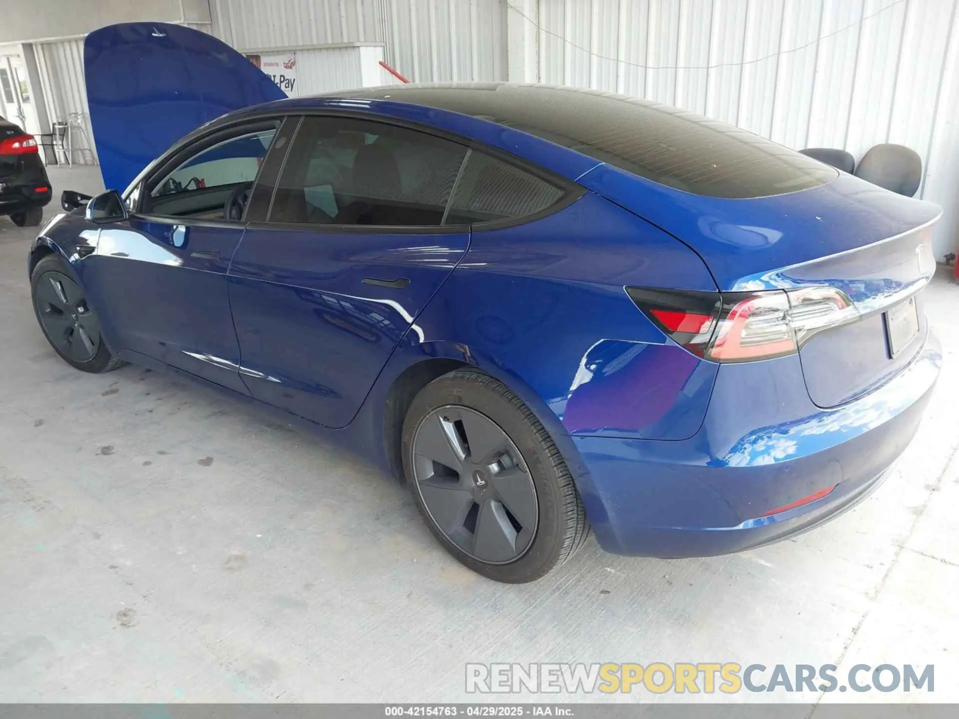 3 Photograph of a damaged car 5YJ3E1EA6MF860949 TESLA MODEL 3 2021