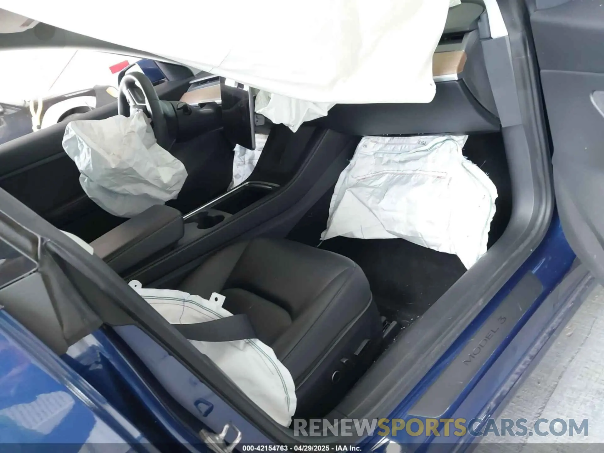 5 Photograph of a damaged car 5YJ3E1EA6MF860949 TESLA MODEL 3 2021