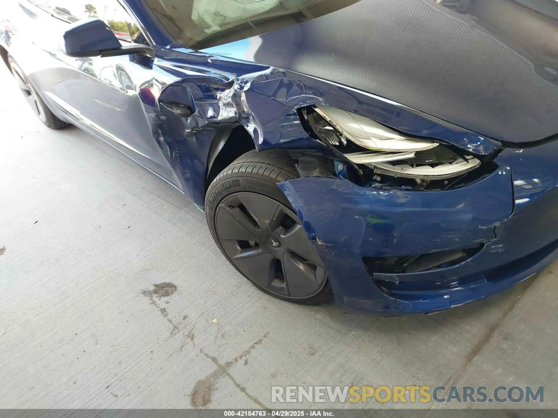 6 Photograph of a damaged car 5YJ3E1EA6MF860949 TESLA MODEL 3 2021
