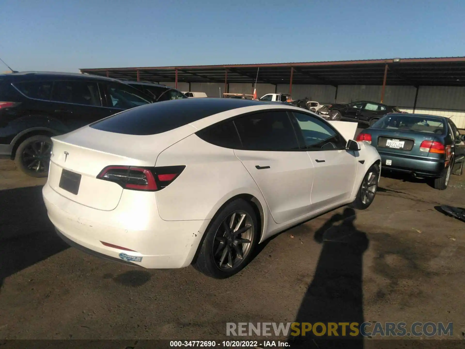 4 Photograph of a damaged car 5YJ3E1EA6MF874012 TESLA MODEL 3 2021