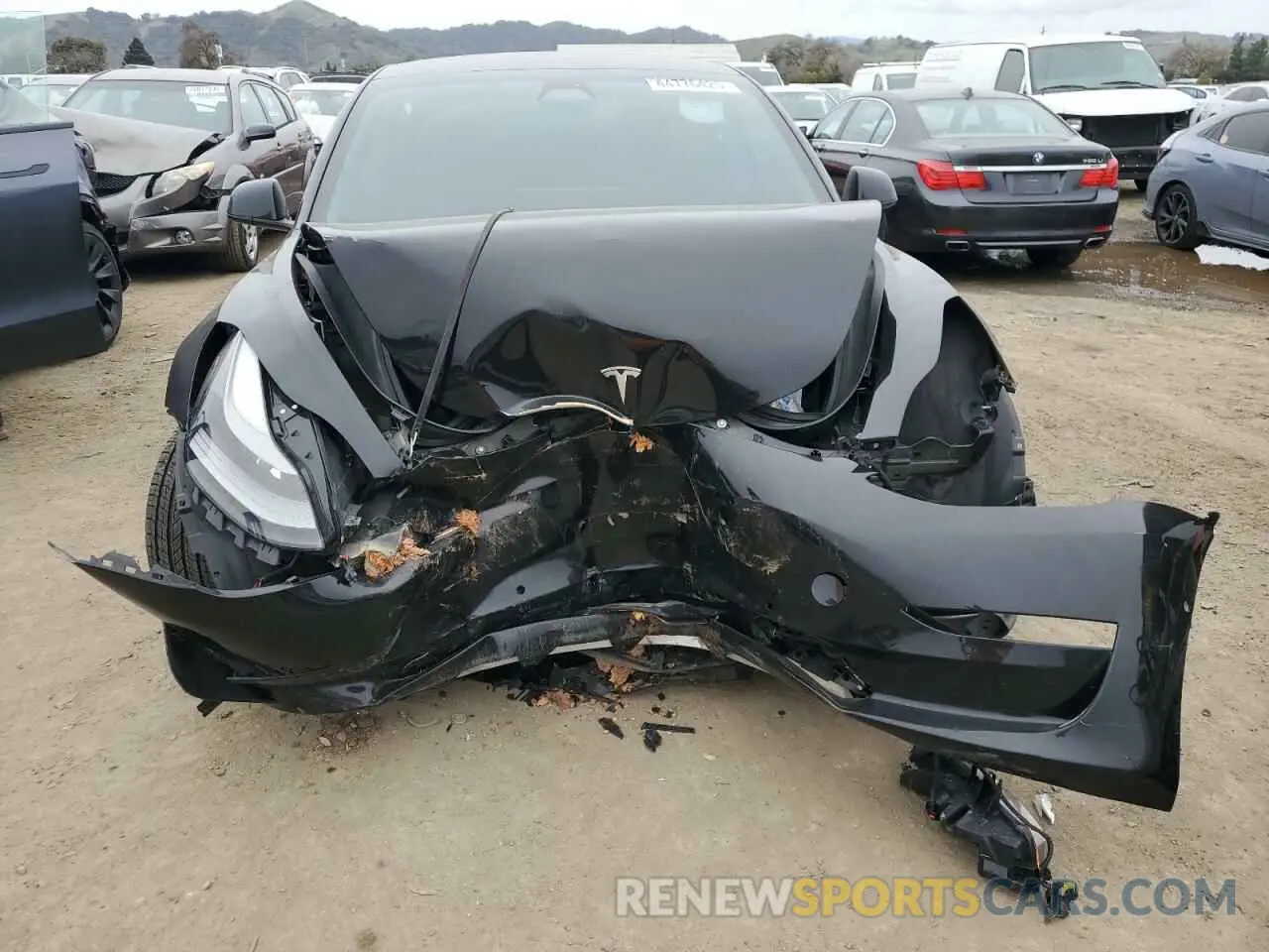 5 Photograph of a damaged car 5YJ3E1EA6MF877752 TESLA MODEL 3 2021