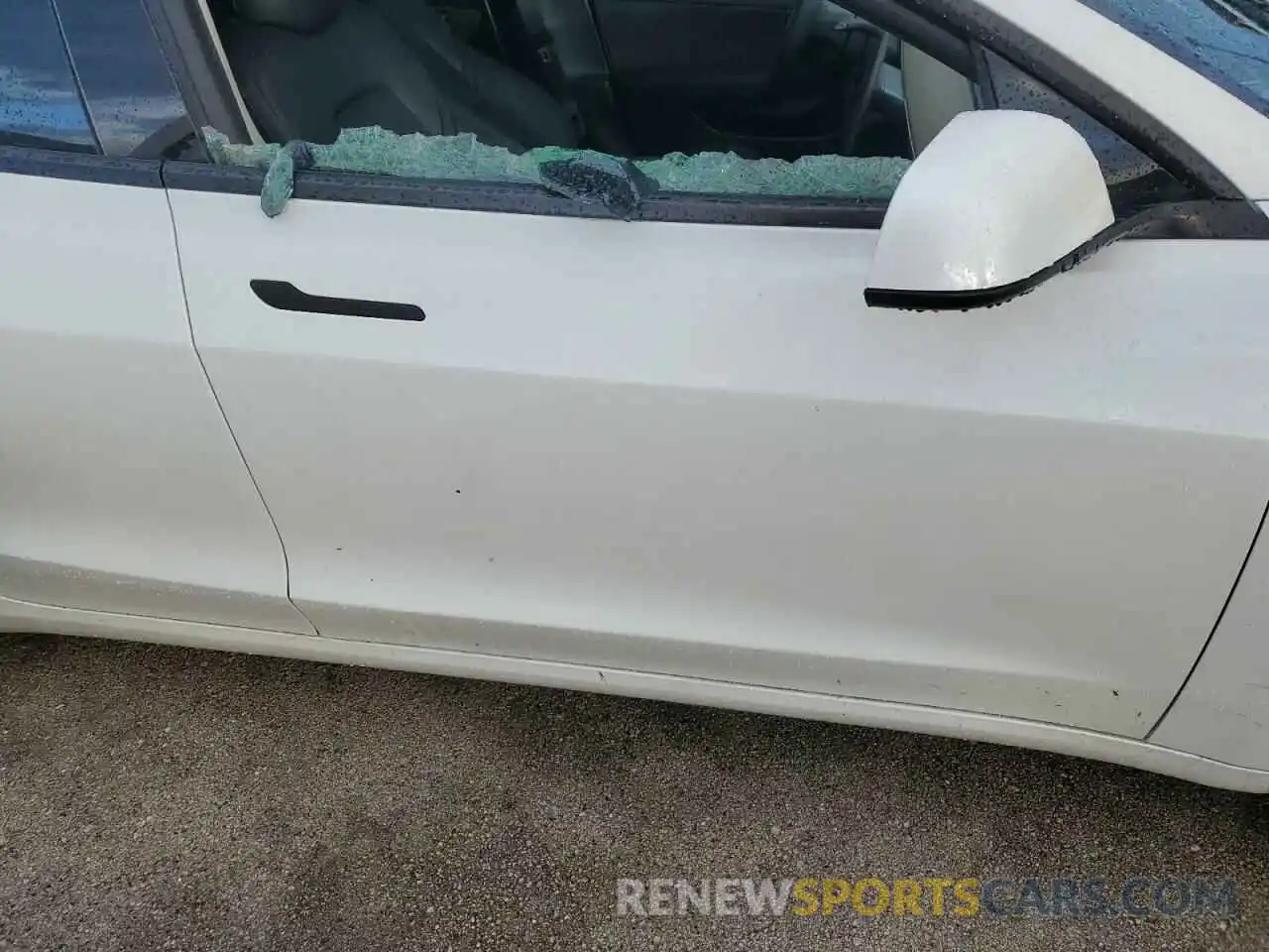 9 Photograph of a damaged car 5YJ3E1EA6MF911608 TESLA MODEL 3 2021