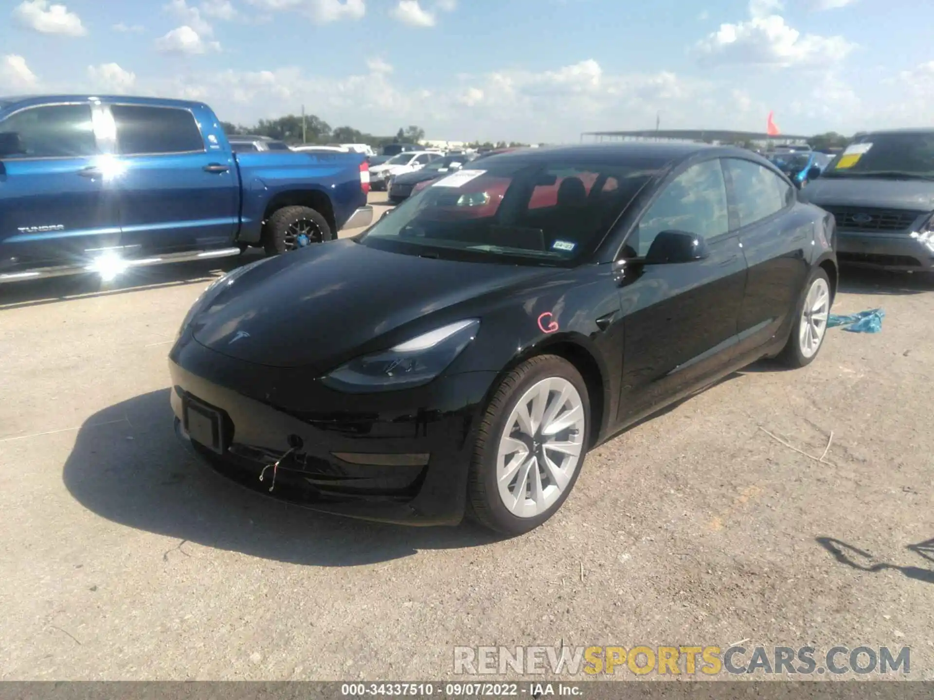 2 Photograph of a damaged car 5YJ3E1EA6MF925699 TESLA MODEL 3 2021