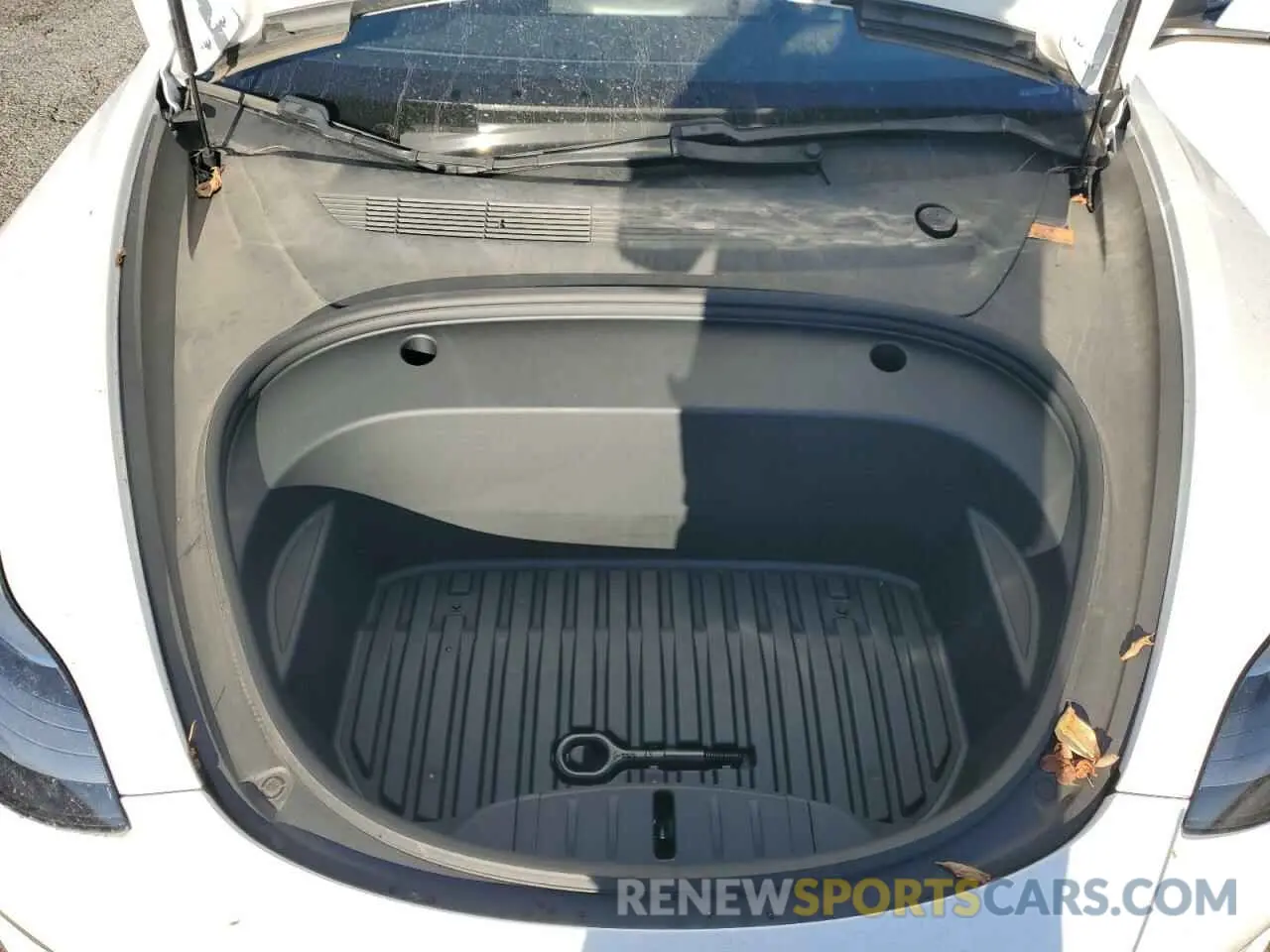 11 Photograph of a damaged car 5YJ3E1EA6MF929669 TESLA MODEL 3 2021