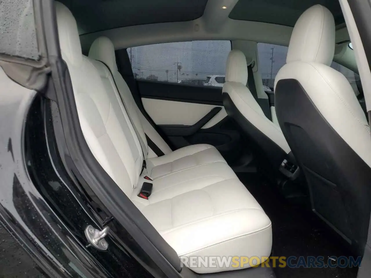 10 Photograph of a damaged car 5YJ3E1EA6MF938582 TESLA MODEL 3 2021