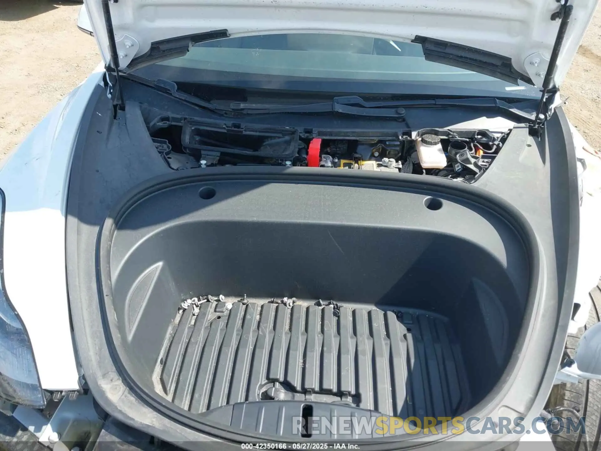 10 Photograph of a damaged car 5YJ3E1EA6MF940333 TESLA MODEL 3 2021