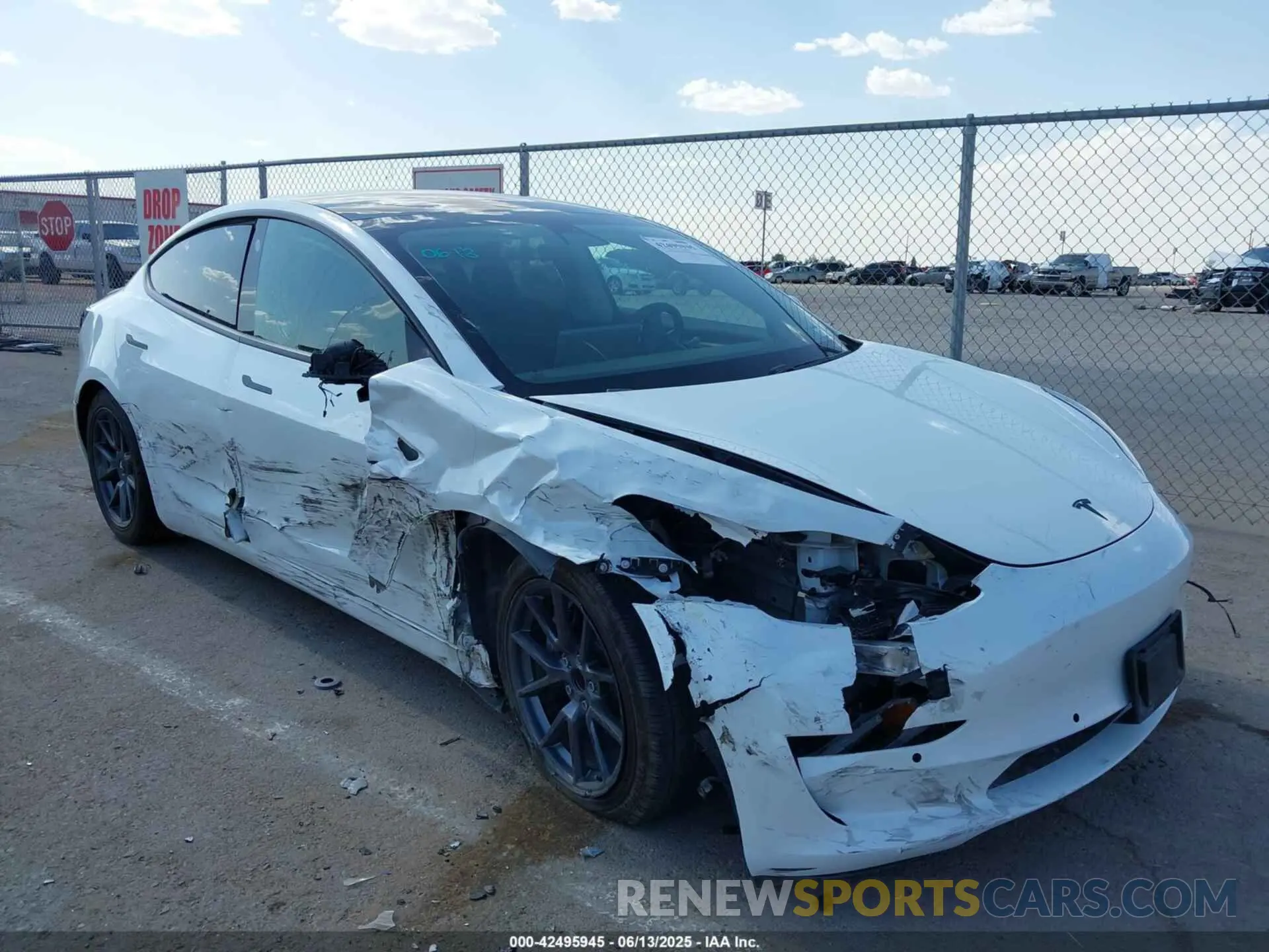 6 Photograph of a damaged car 5YJ3E1EA6MF955642 TESLA MODEL 3 2021