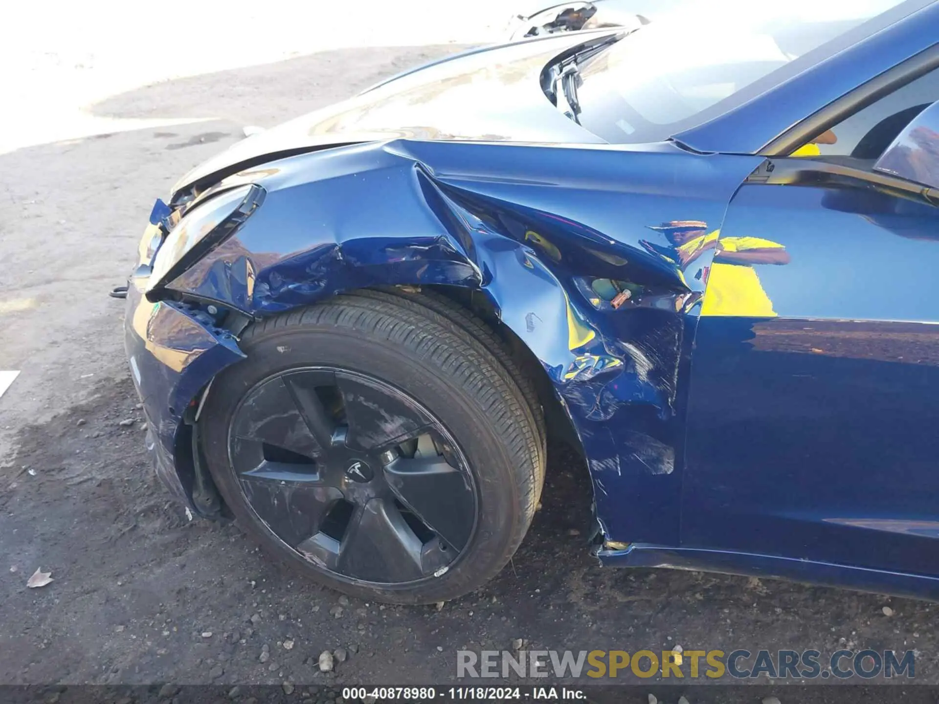 6 Photograph of a damaged car 5YJ3E1EA6MF992111 TESLA MODEL 3 2021